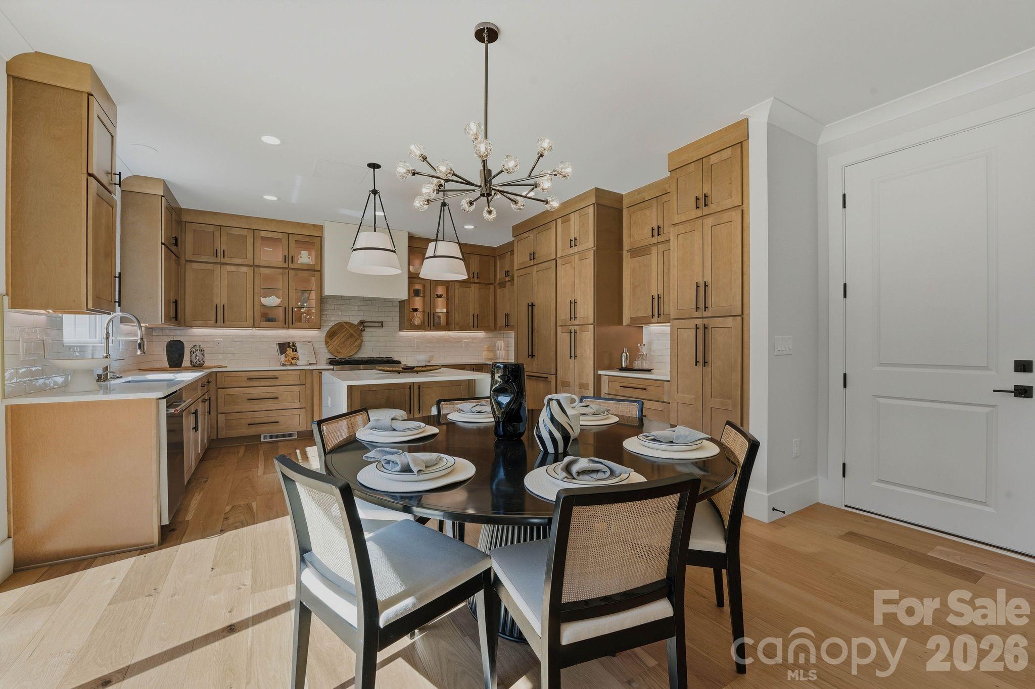 1637 Longfellow Street — Charlotte