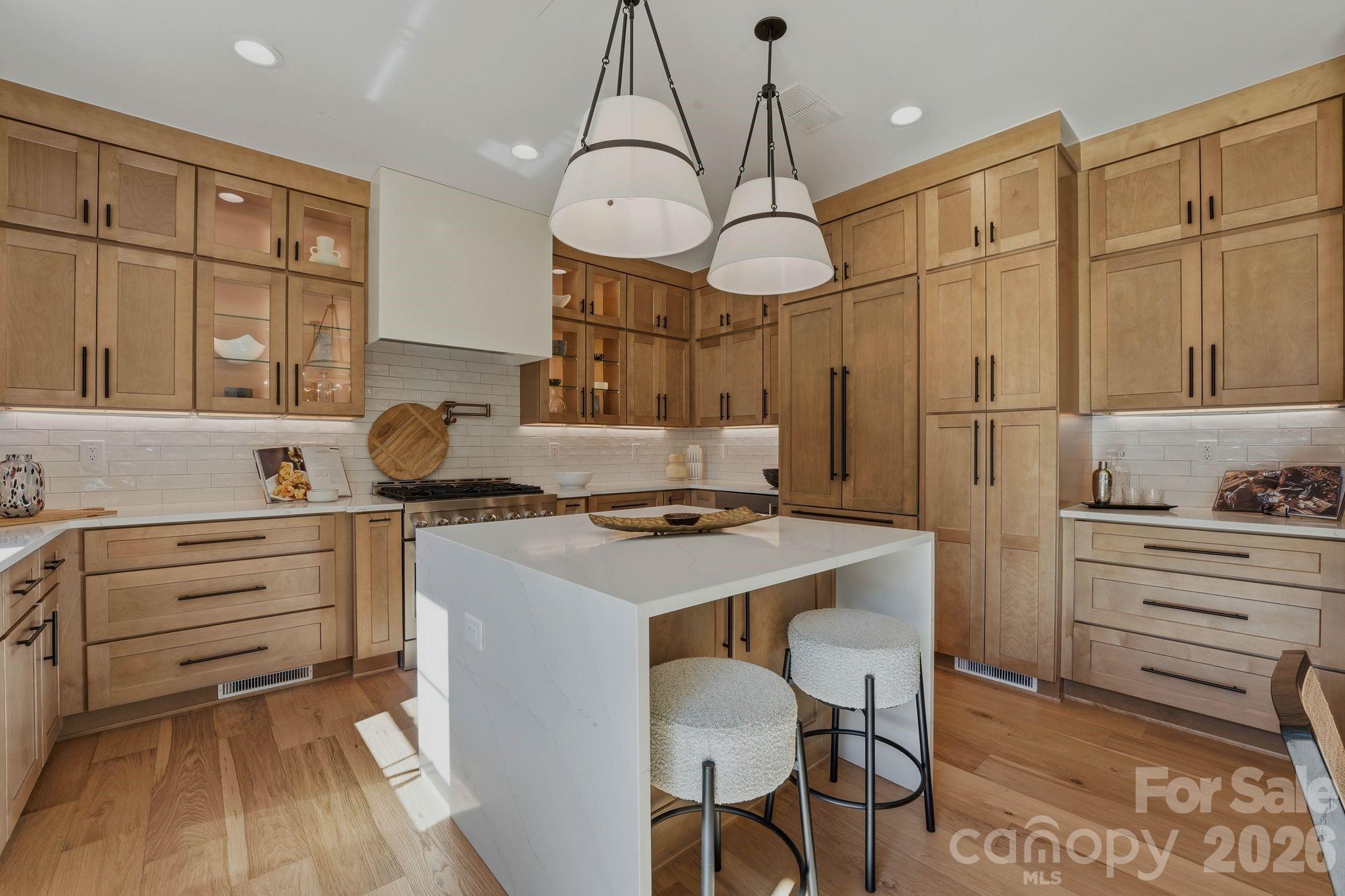1637 Longfellow Street — Charlotte