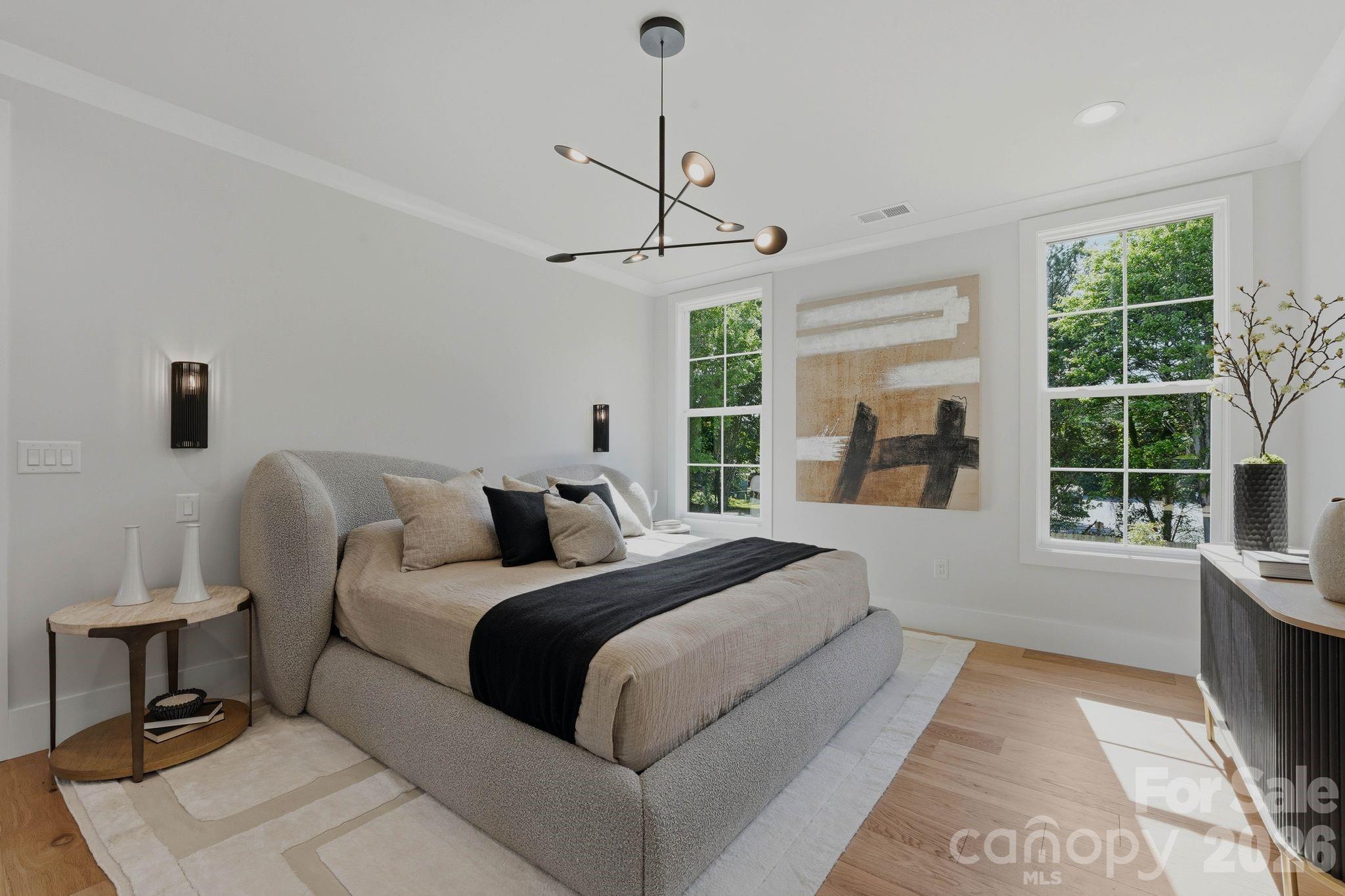 1637 Longfellow Street — Charlotte