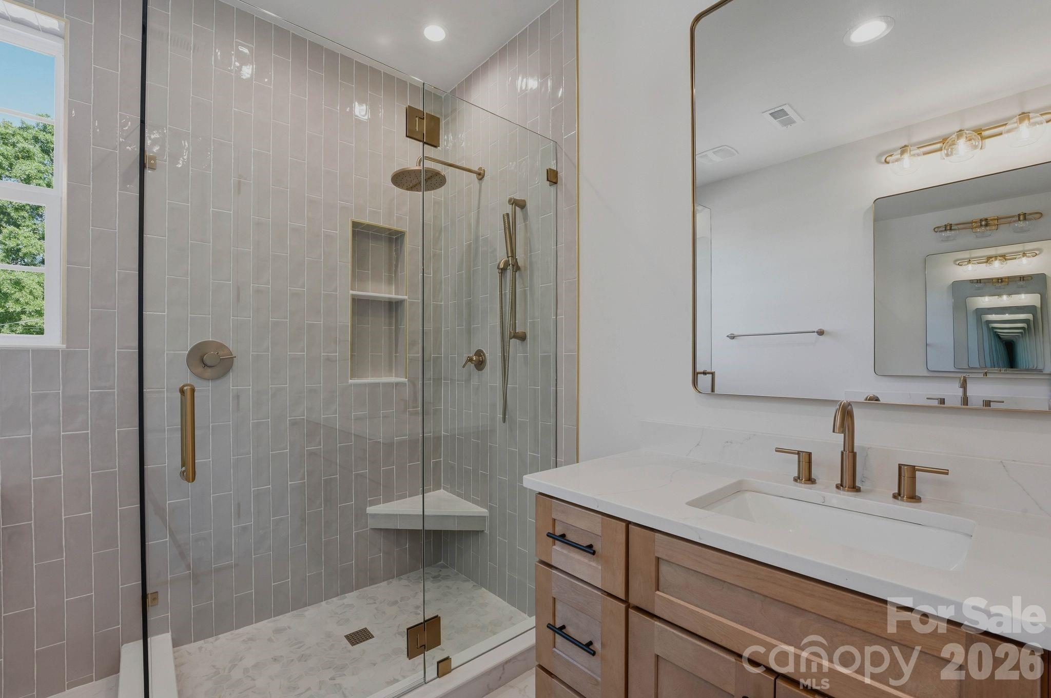 1637 Longfellow Street — Charlotte