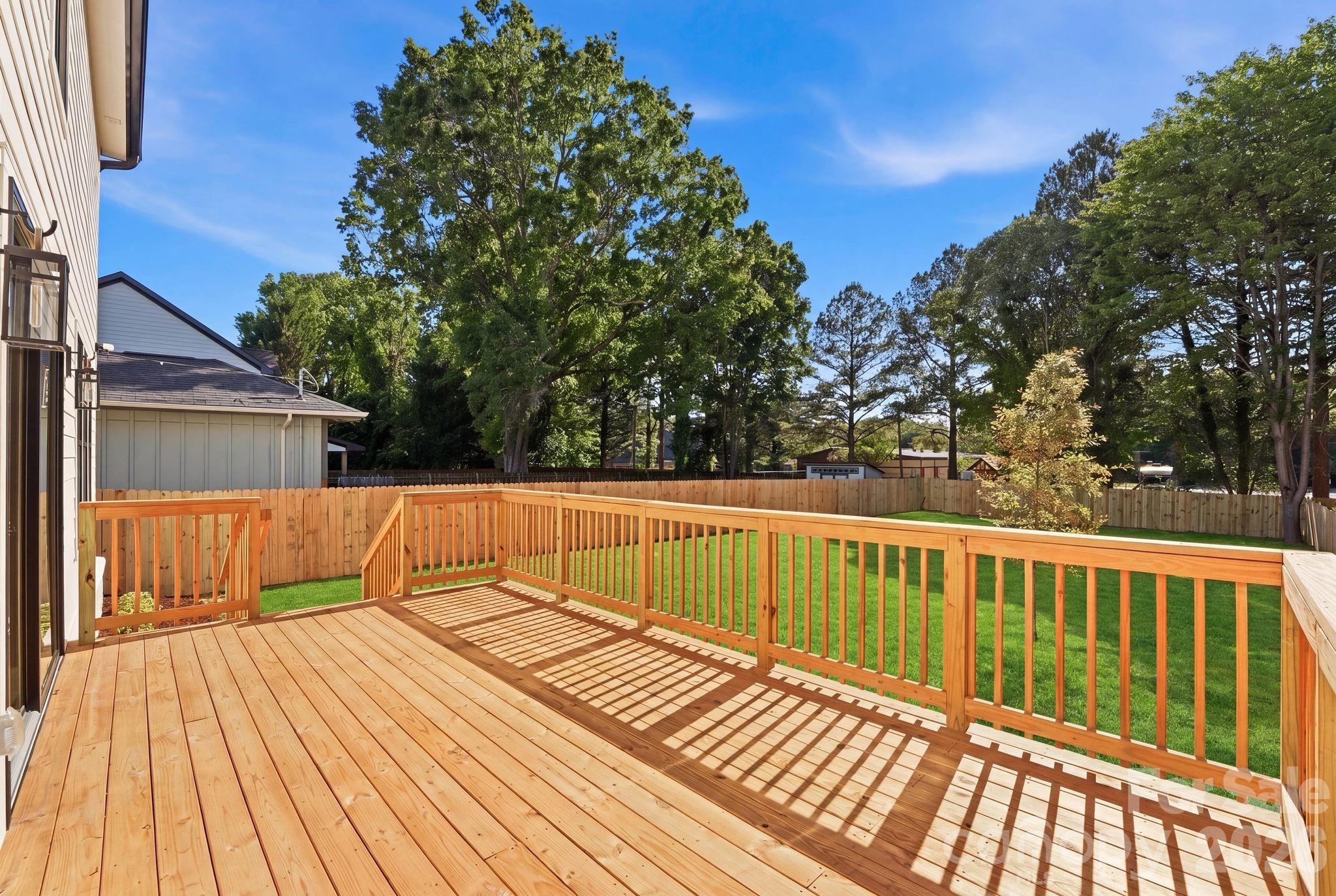 1637 Longfellow Street — Charlotte