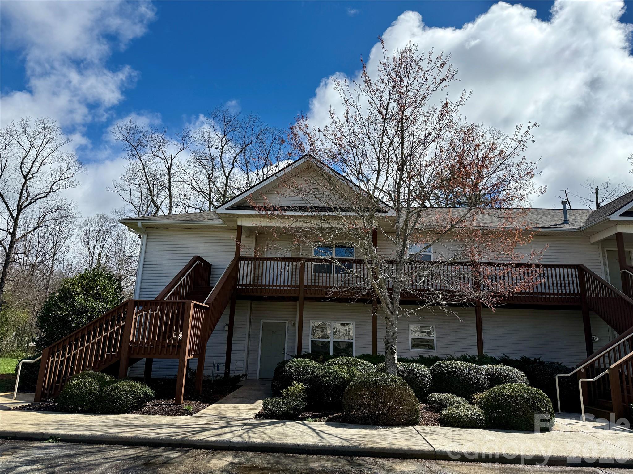 703 Olde Covington Way — Arden