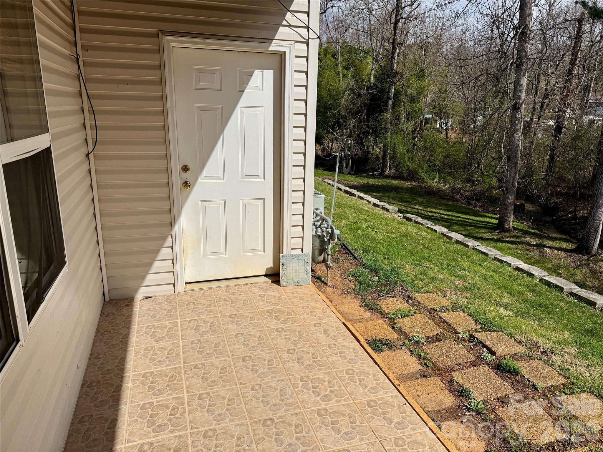 703 Olde Covington Way — Arden