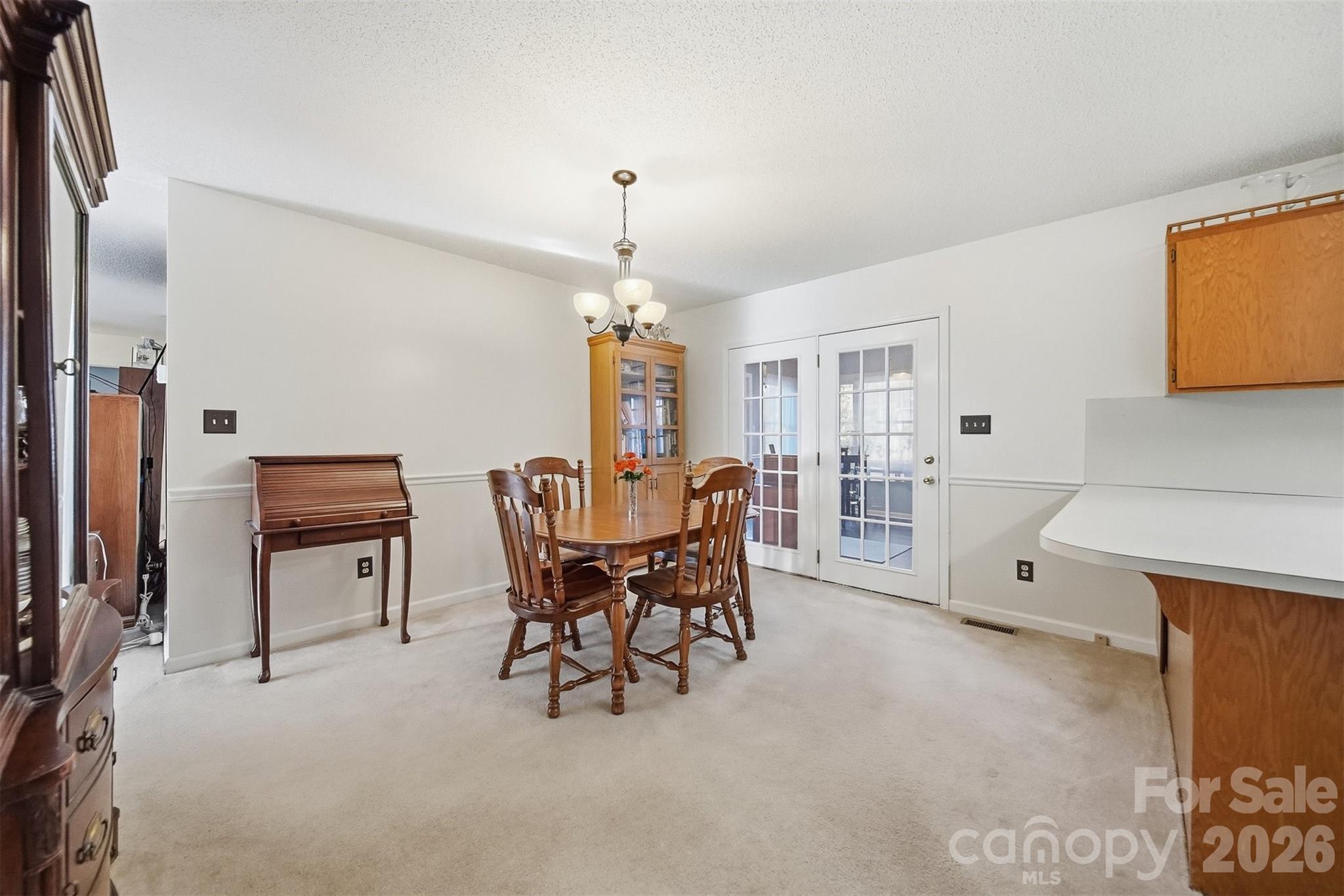 5216 Bethel Church Road — Hickory
