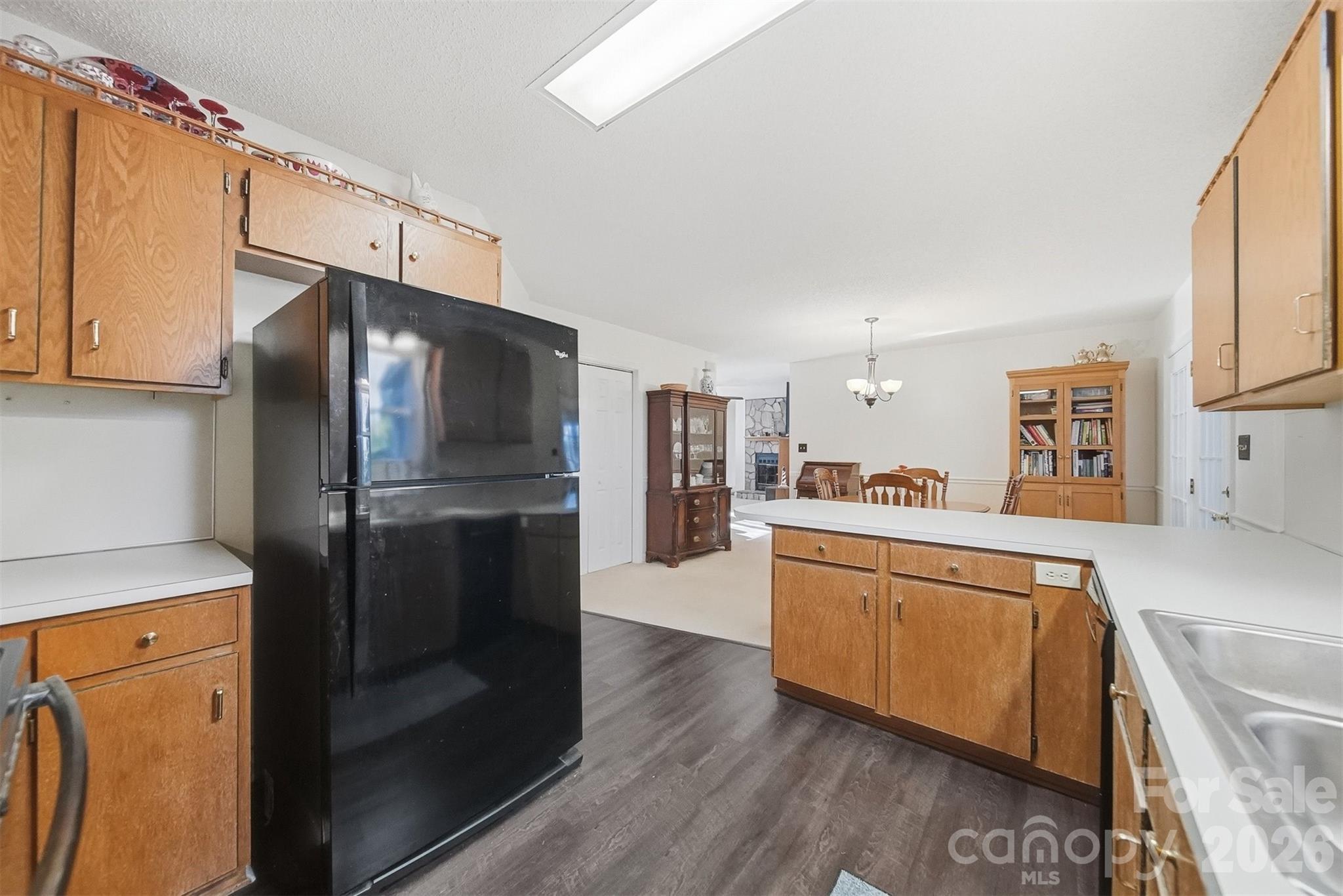 5216 Bethel Church Road — Hickory
