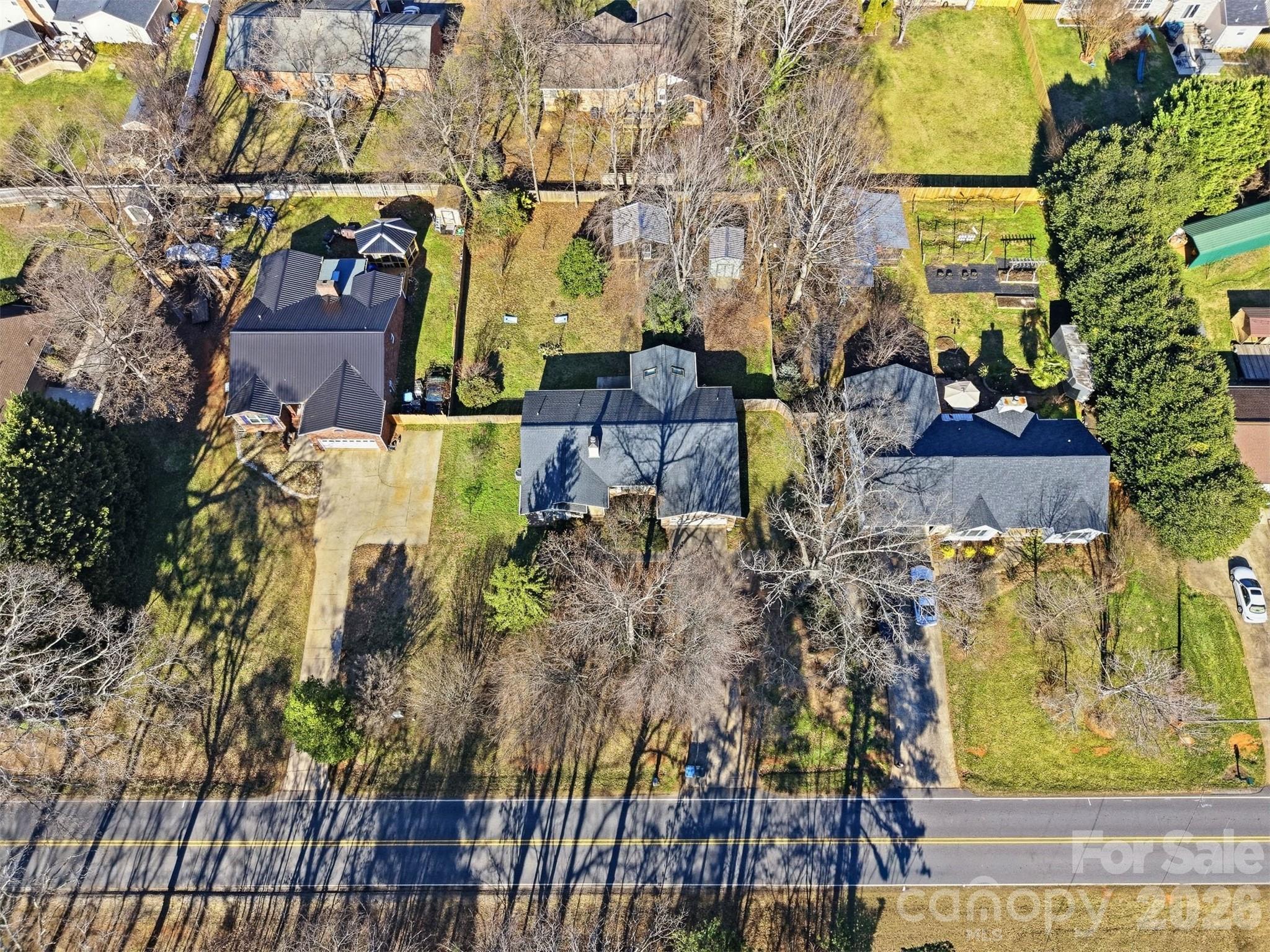 5216 Bethel Church Road — Hickory
