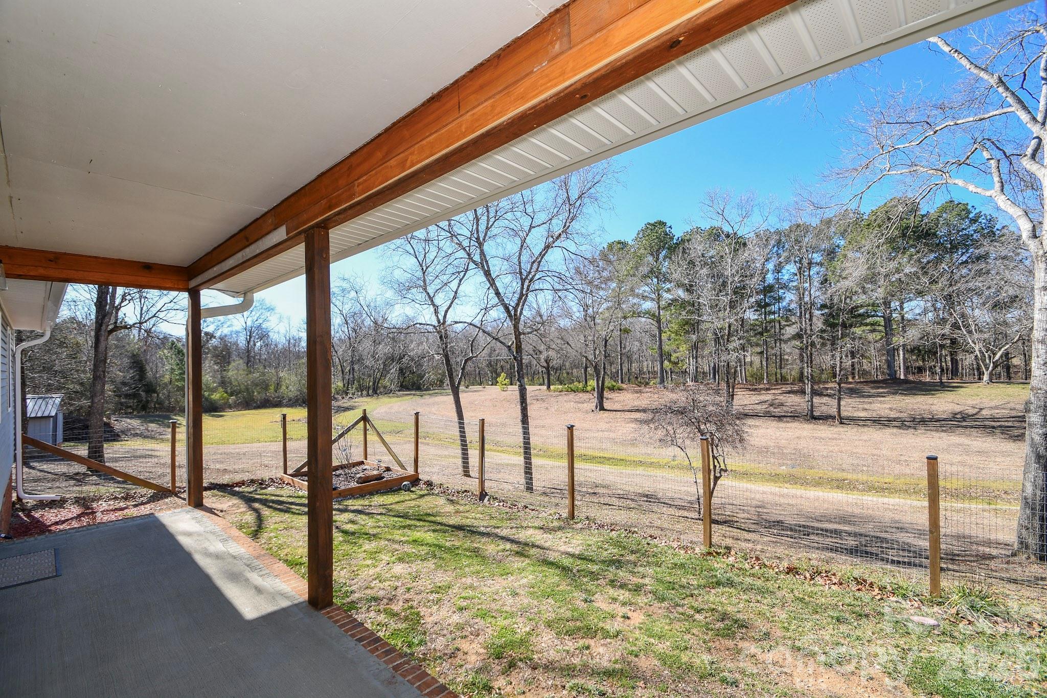 1925 Sojourn Road — Marshville