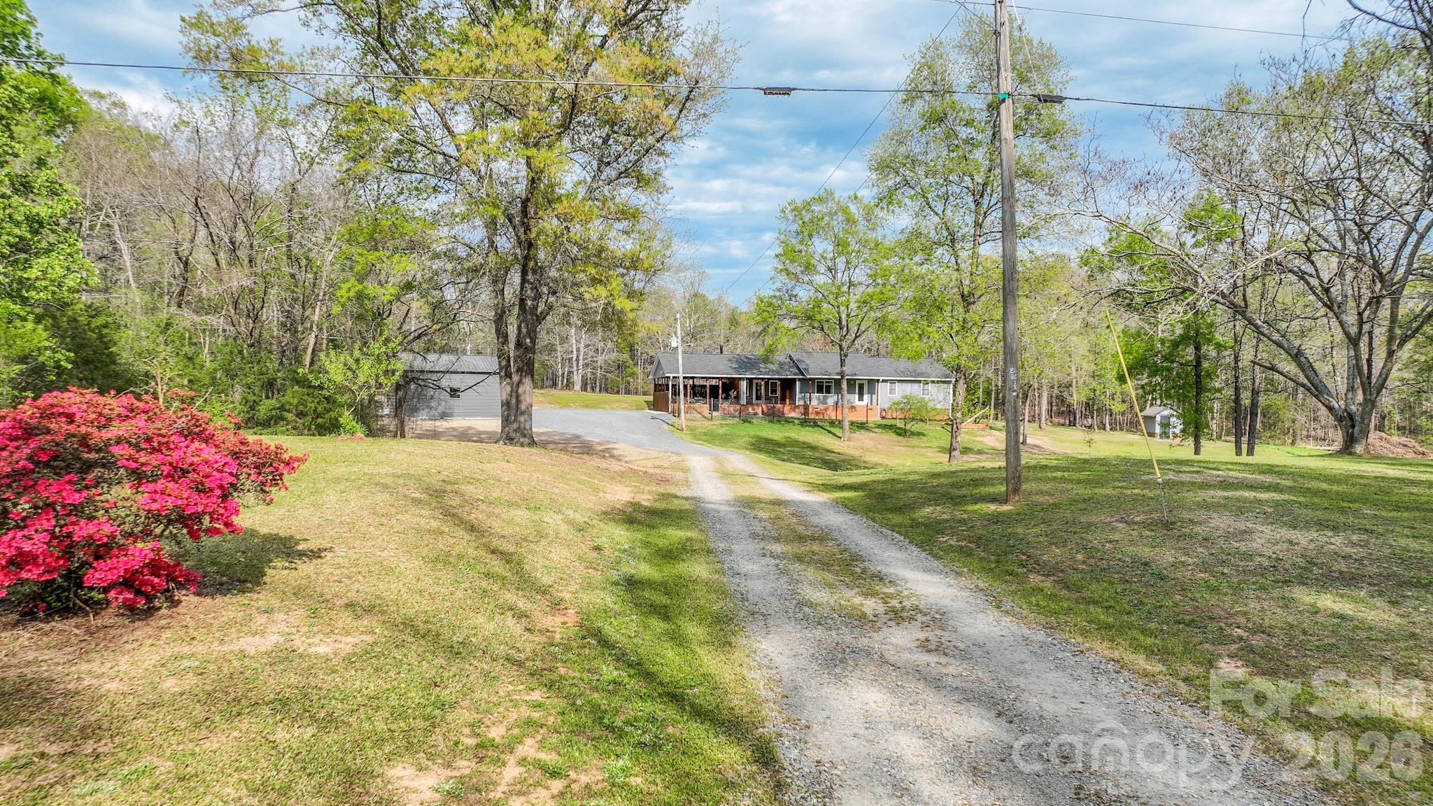 1925 Sojourn Road — Marshville