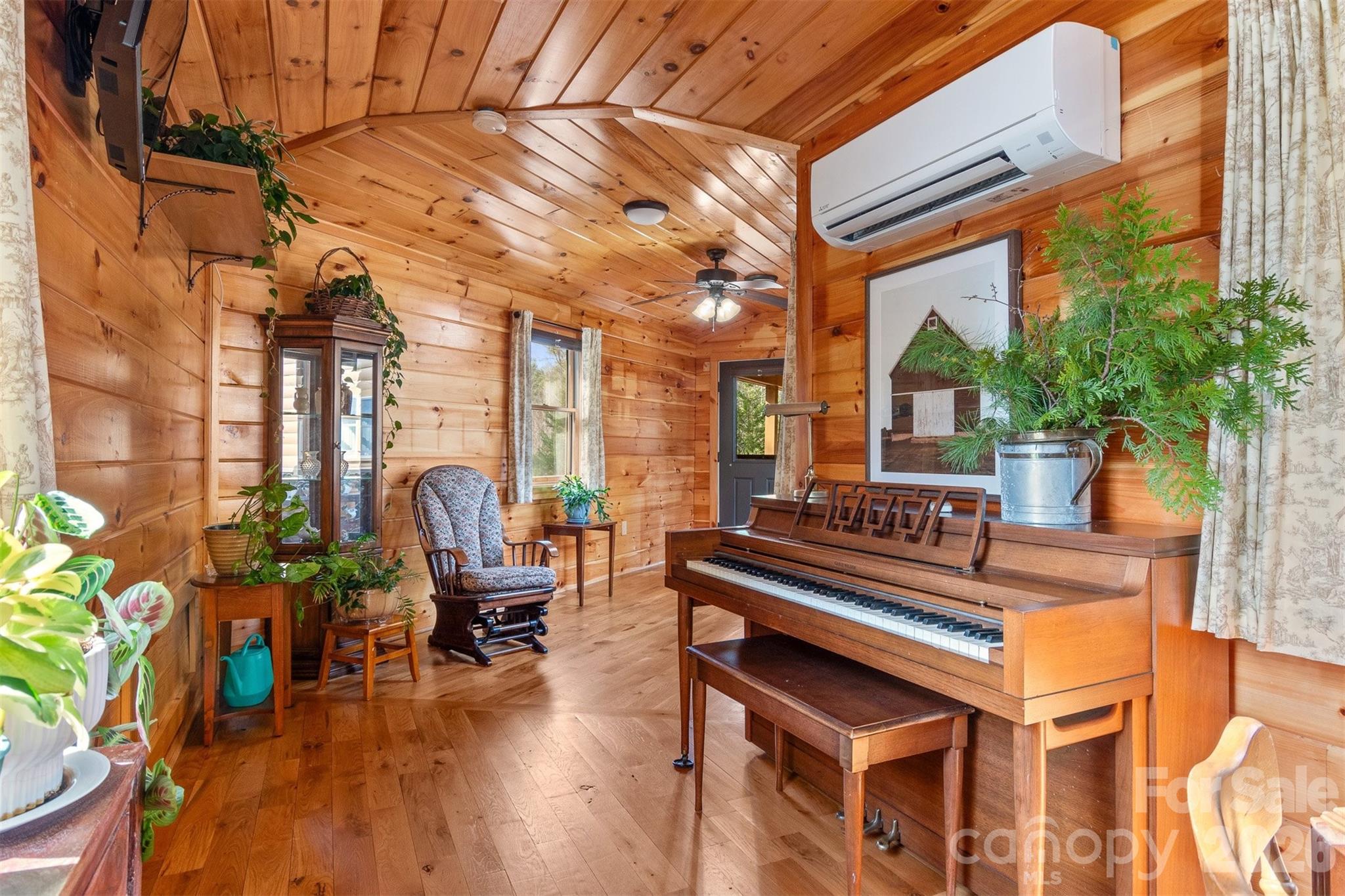 2257 Quiet Creek Lane — Lenoir