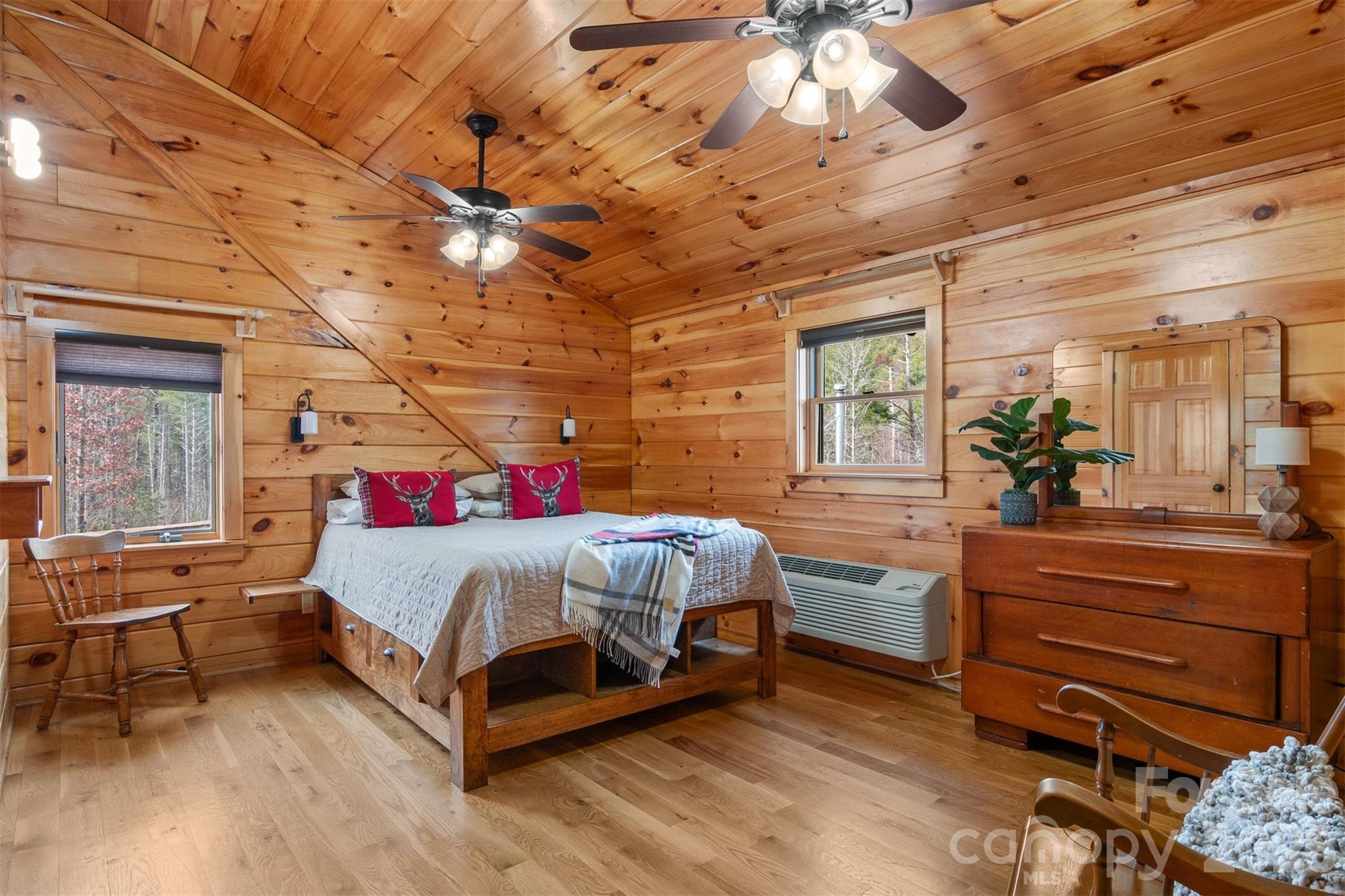 2257 Quiet Creek Lane — Lenoir