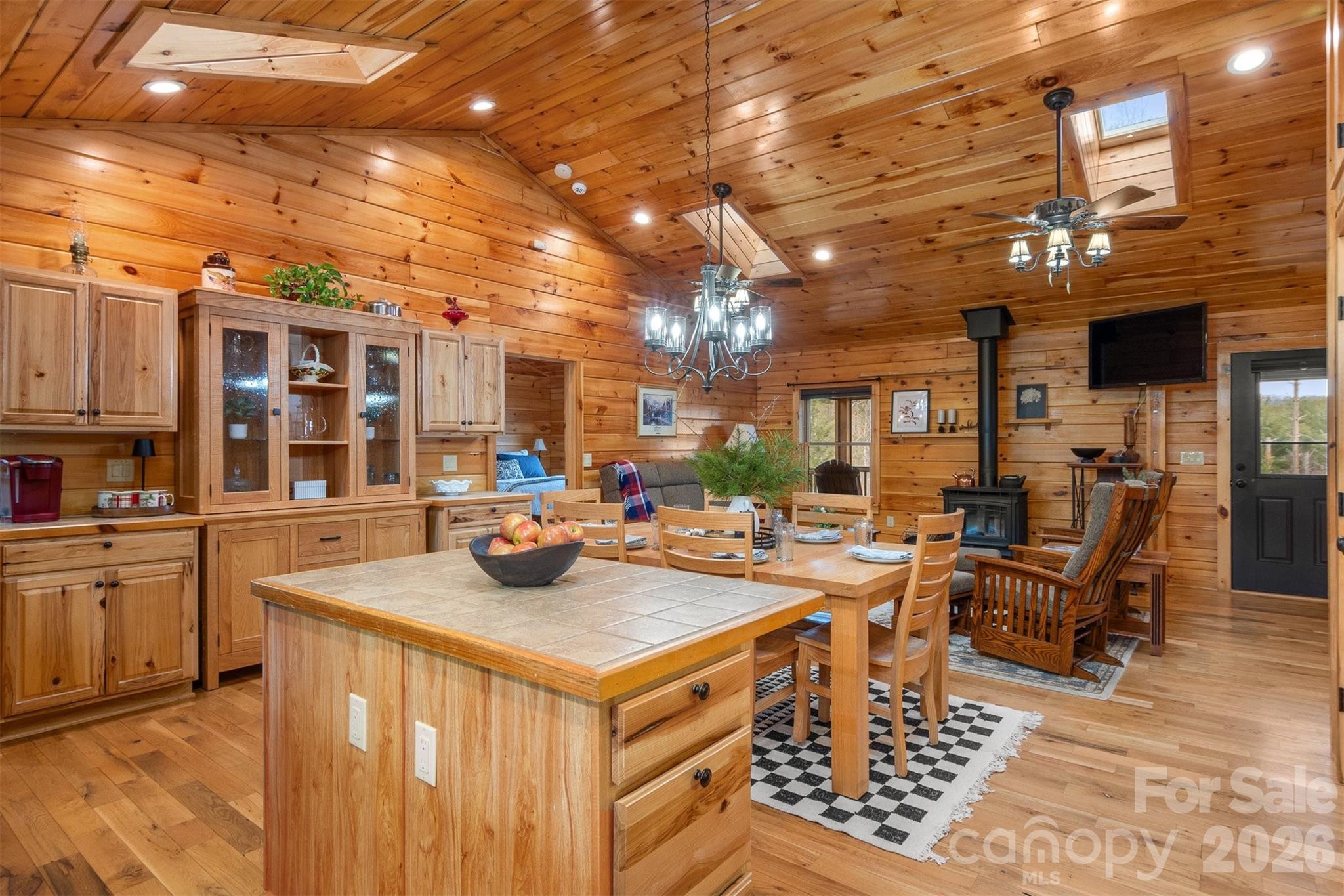 2257 Quiet Creek Lane — Lenoir