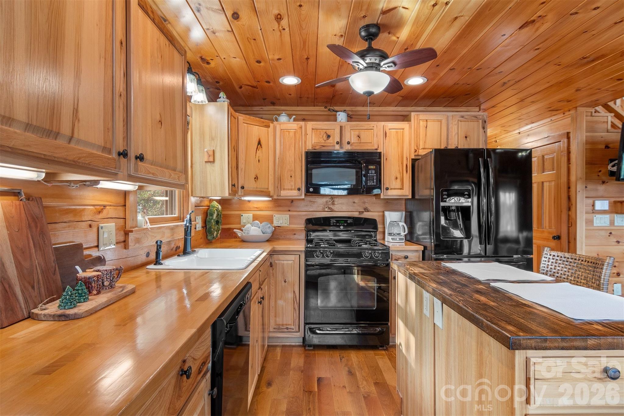 2257 Quiet Creek Lane — Lenoir