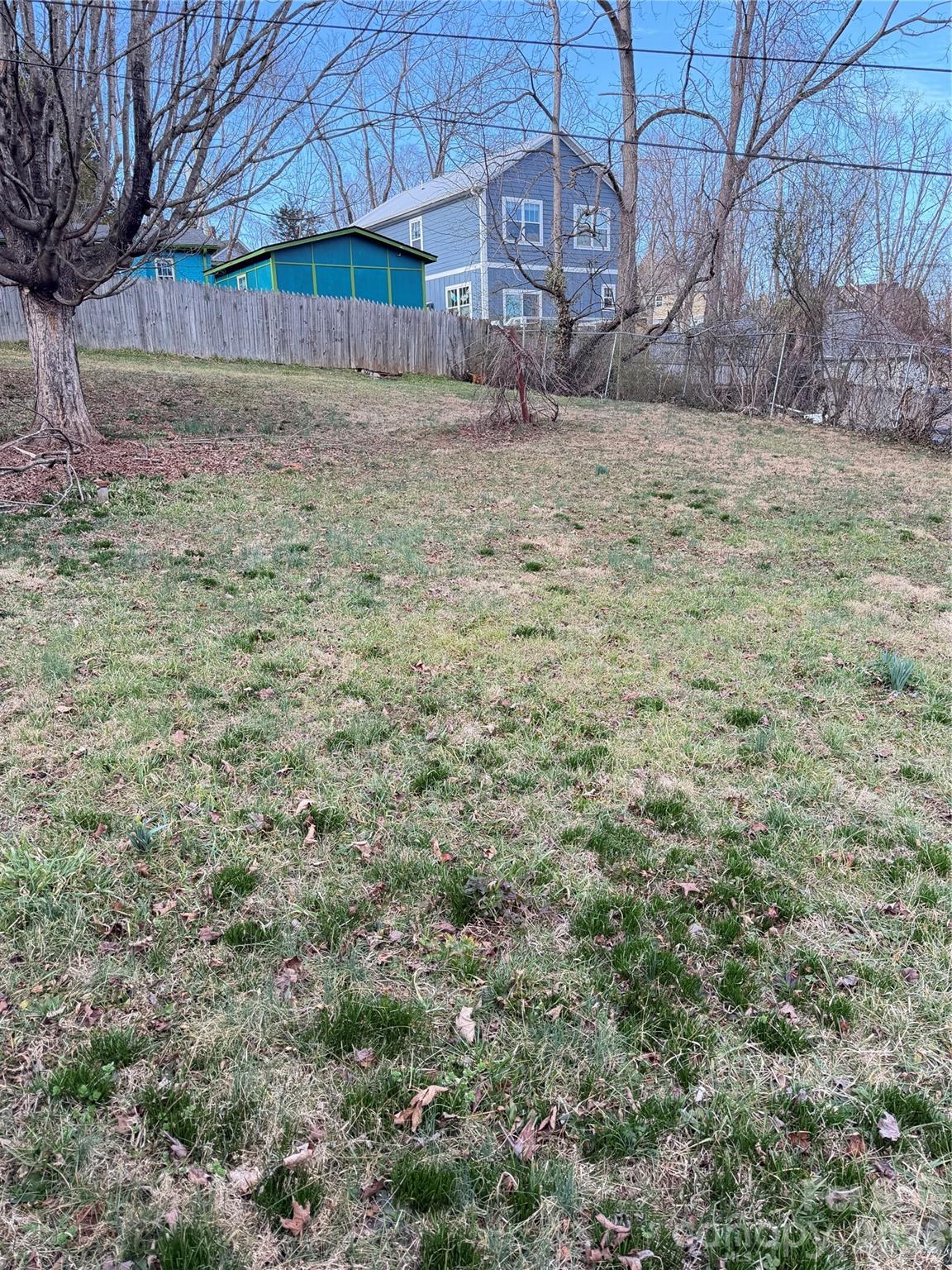 90 Tremont Street — Asheville