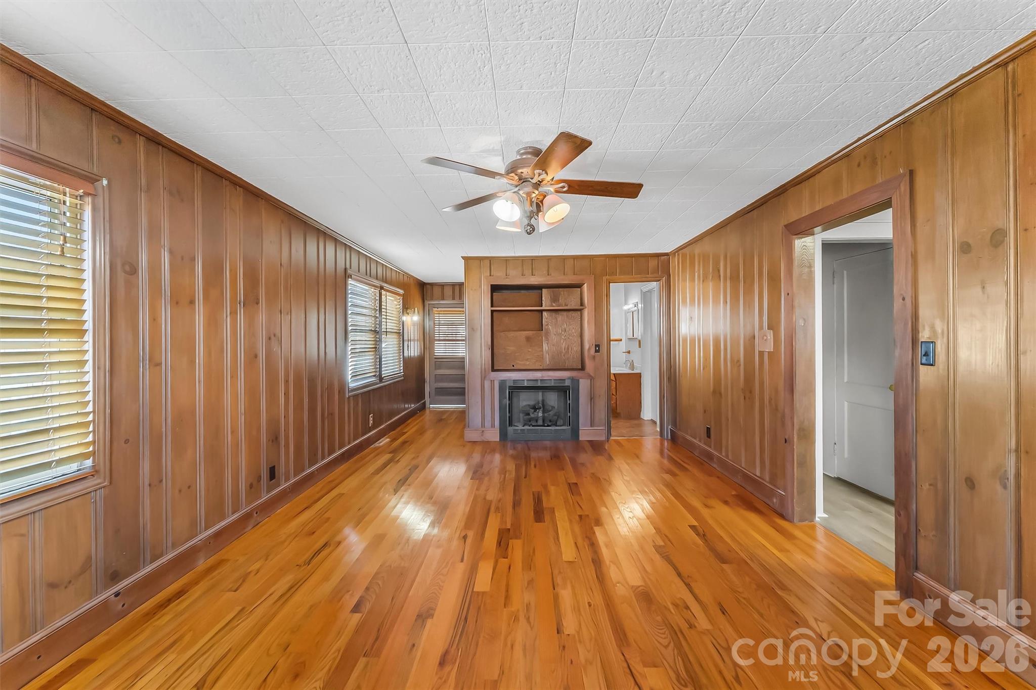 2977 US Highway 70 None W — Marion
