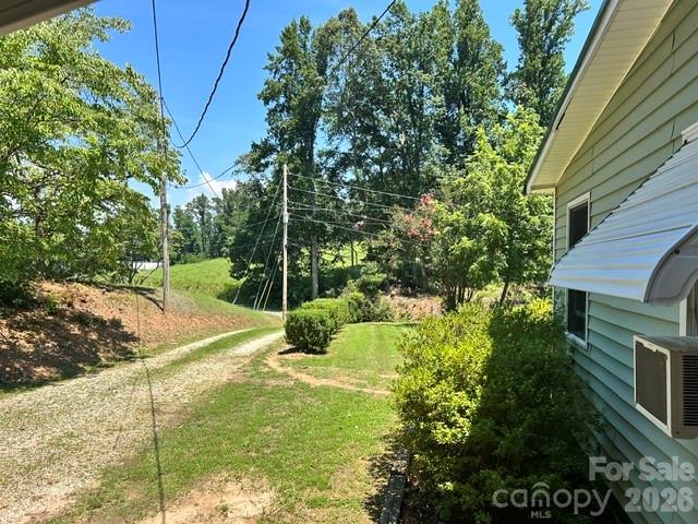 1174 Stacy Hill Road — Marion