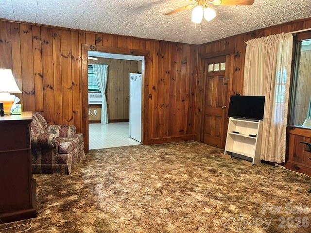 1174 Stacy Hill Road — Marion