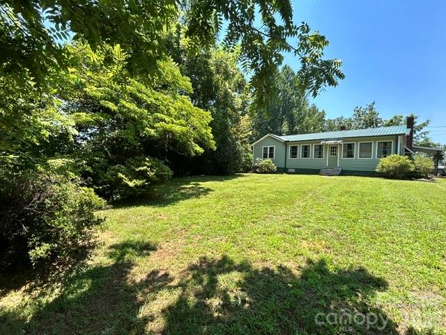 1174 Stacy Hill Road — Marion