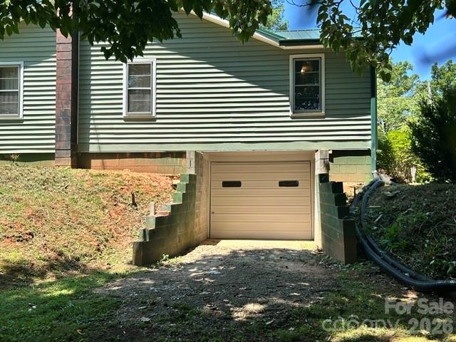 1174 Stacy Hill Road — Marion