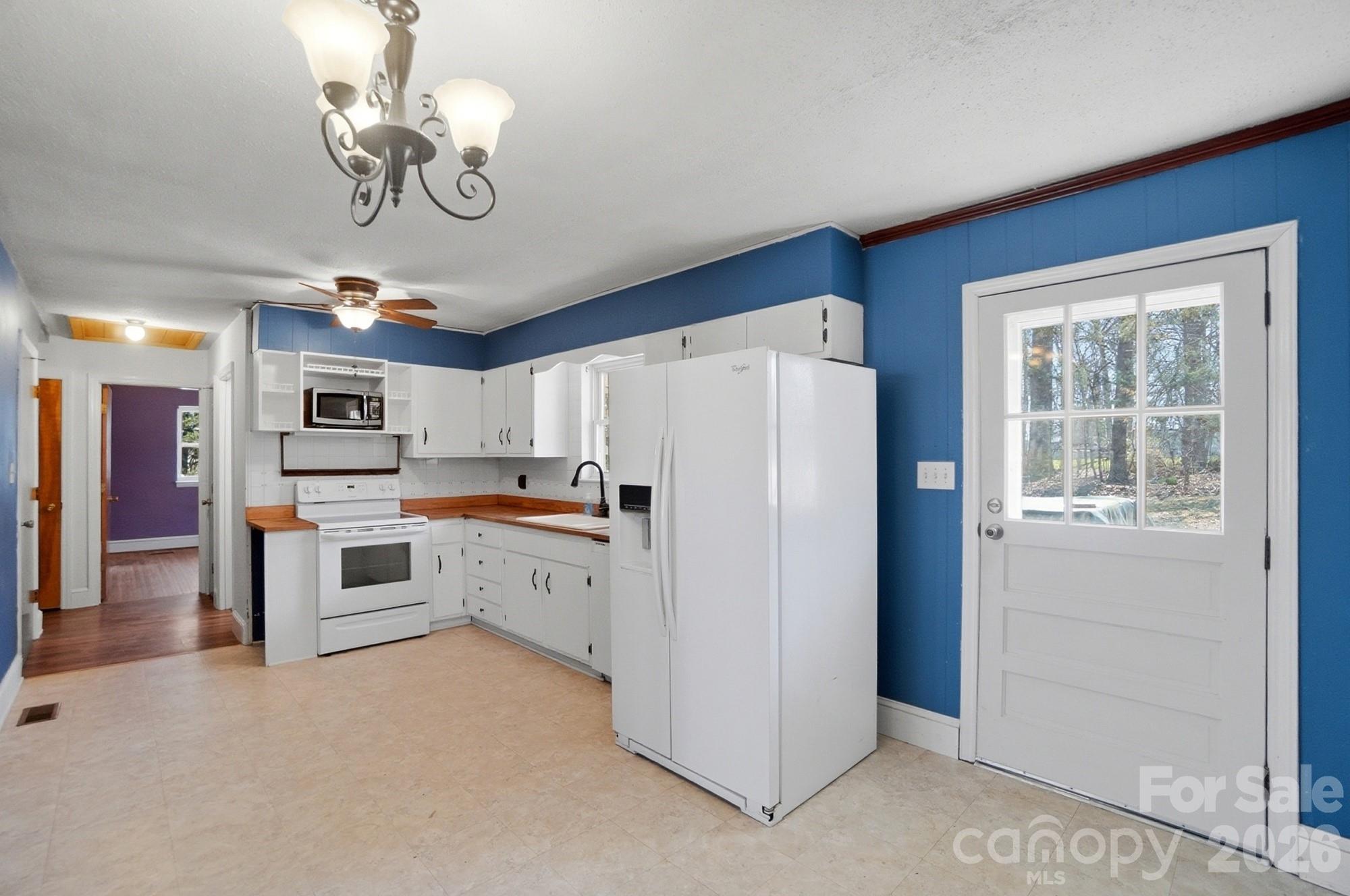 10608 Glenmac Road — Charlotte