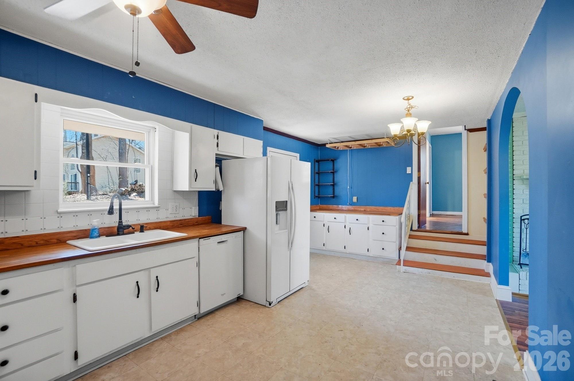 10608 Glenmac Road — Charlotte