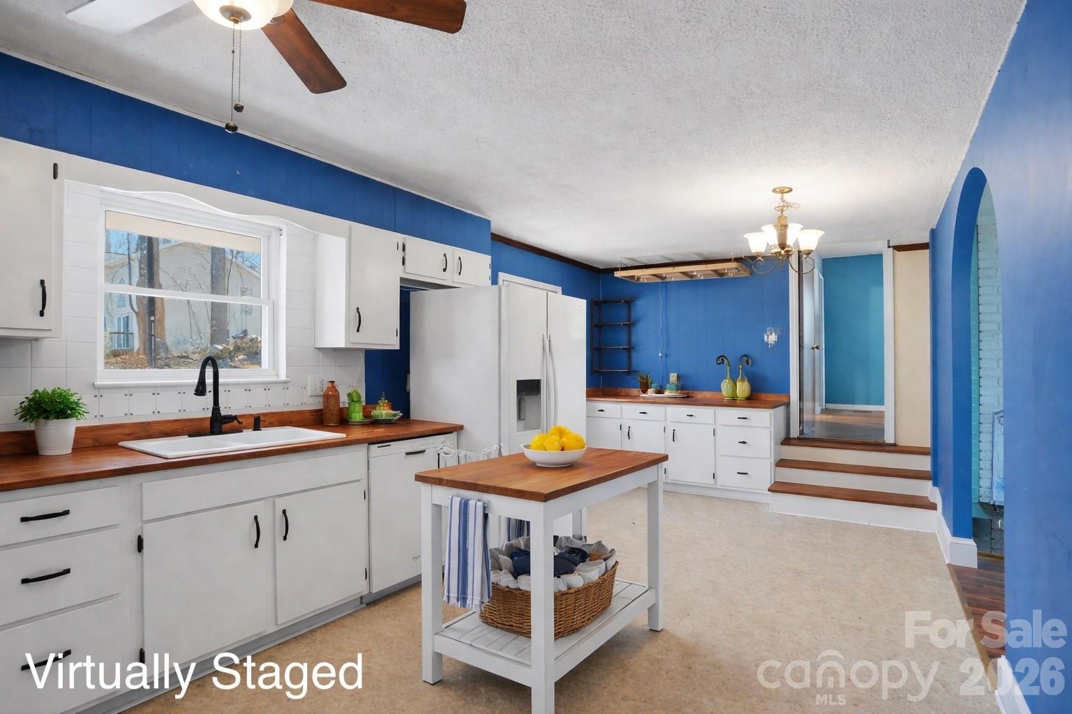 10608 Glenmac Road — Charlotte
