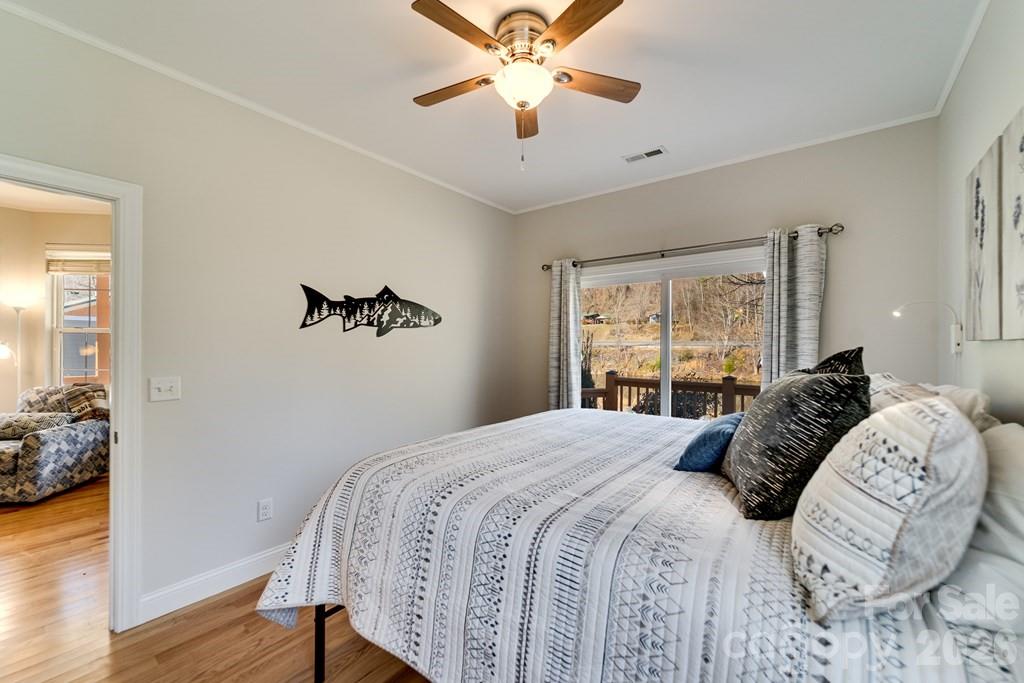 990 Hornet Drive — Whittier