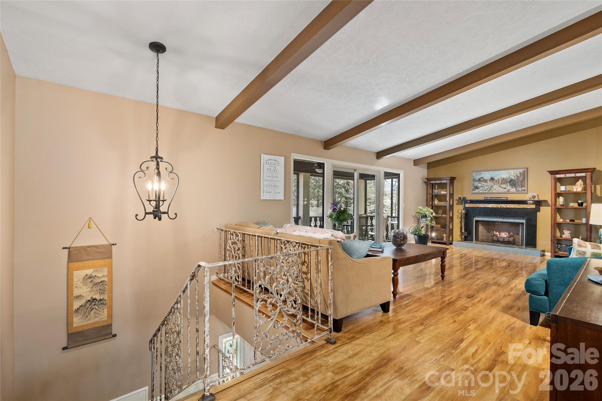 3017 Chestnut Tree Road — Hendersonville