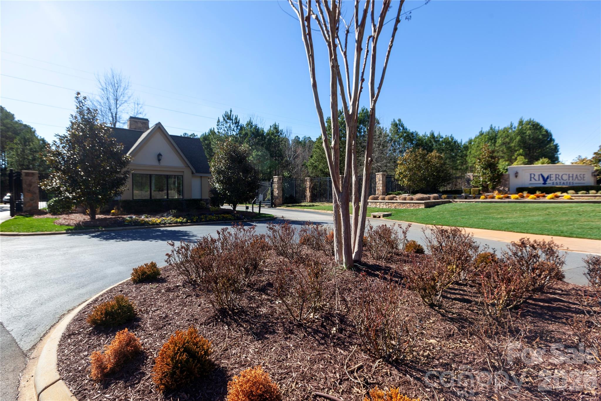 8031 Gulf Creek Road — Lancaster