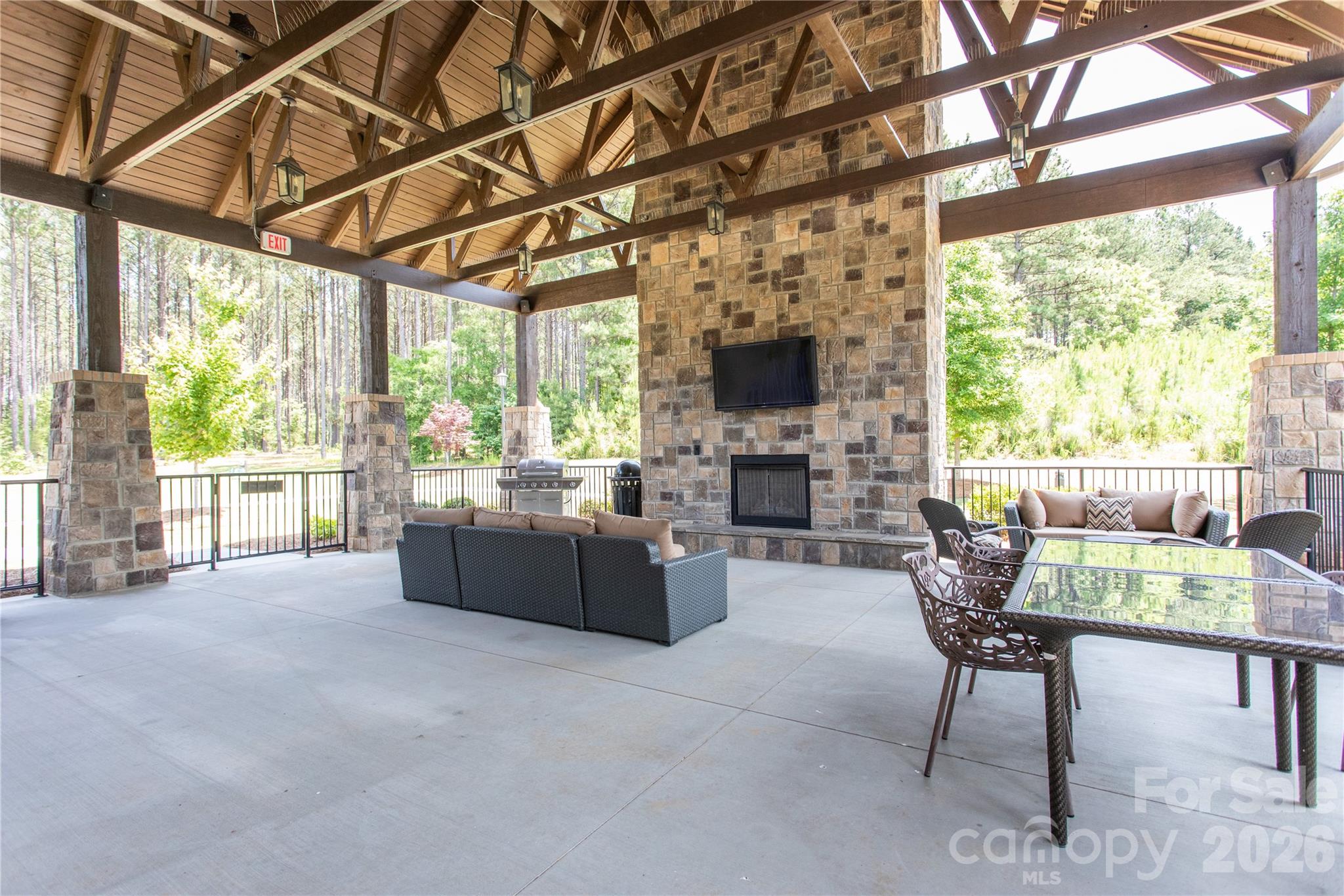 8031 Gulf Creek Road — Lancaster