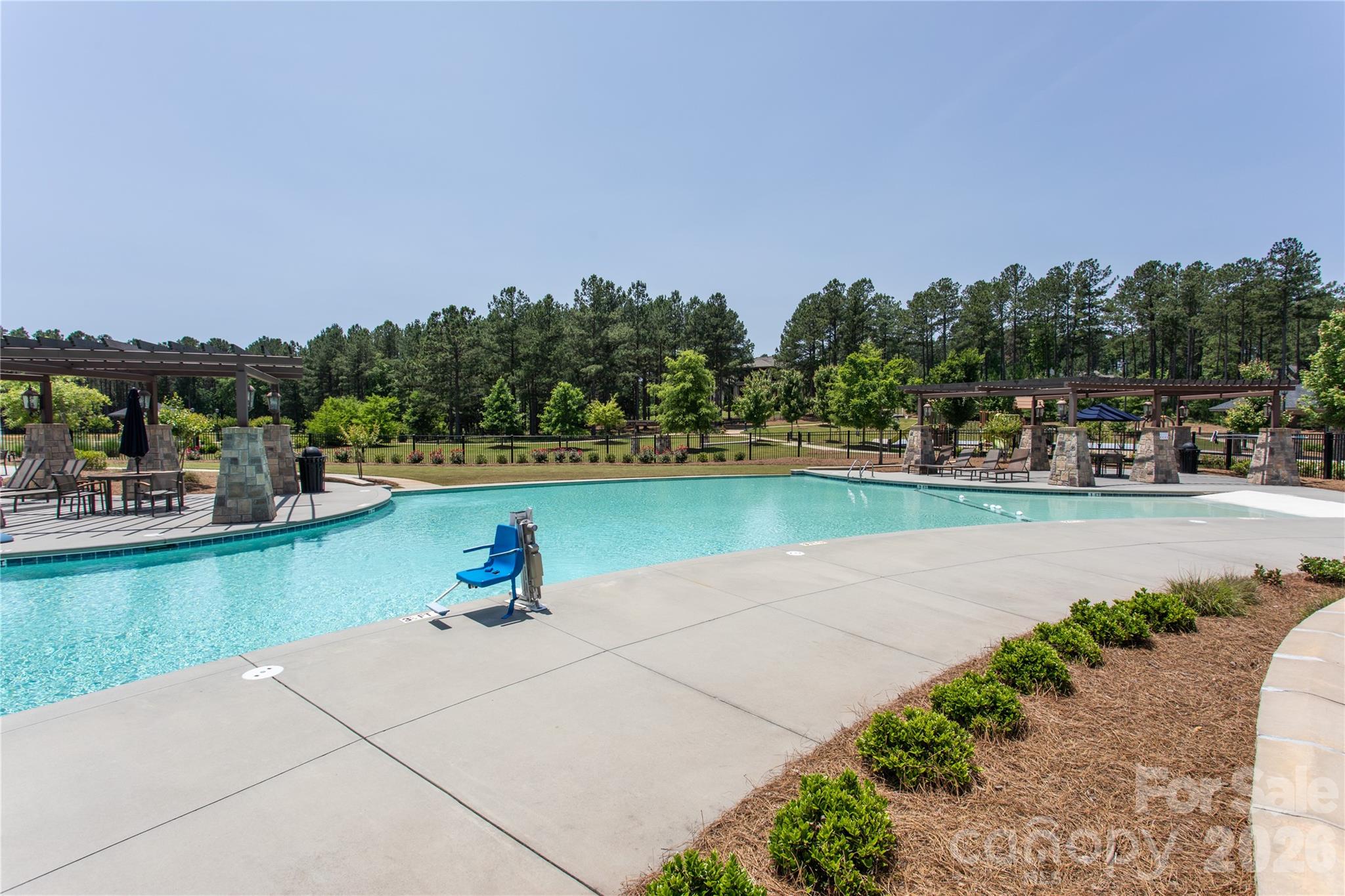 8031 Gulf Creek Road — Lancaster
