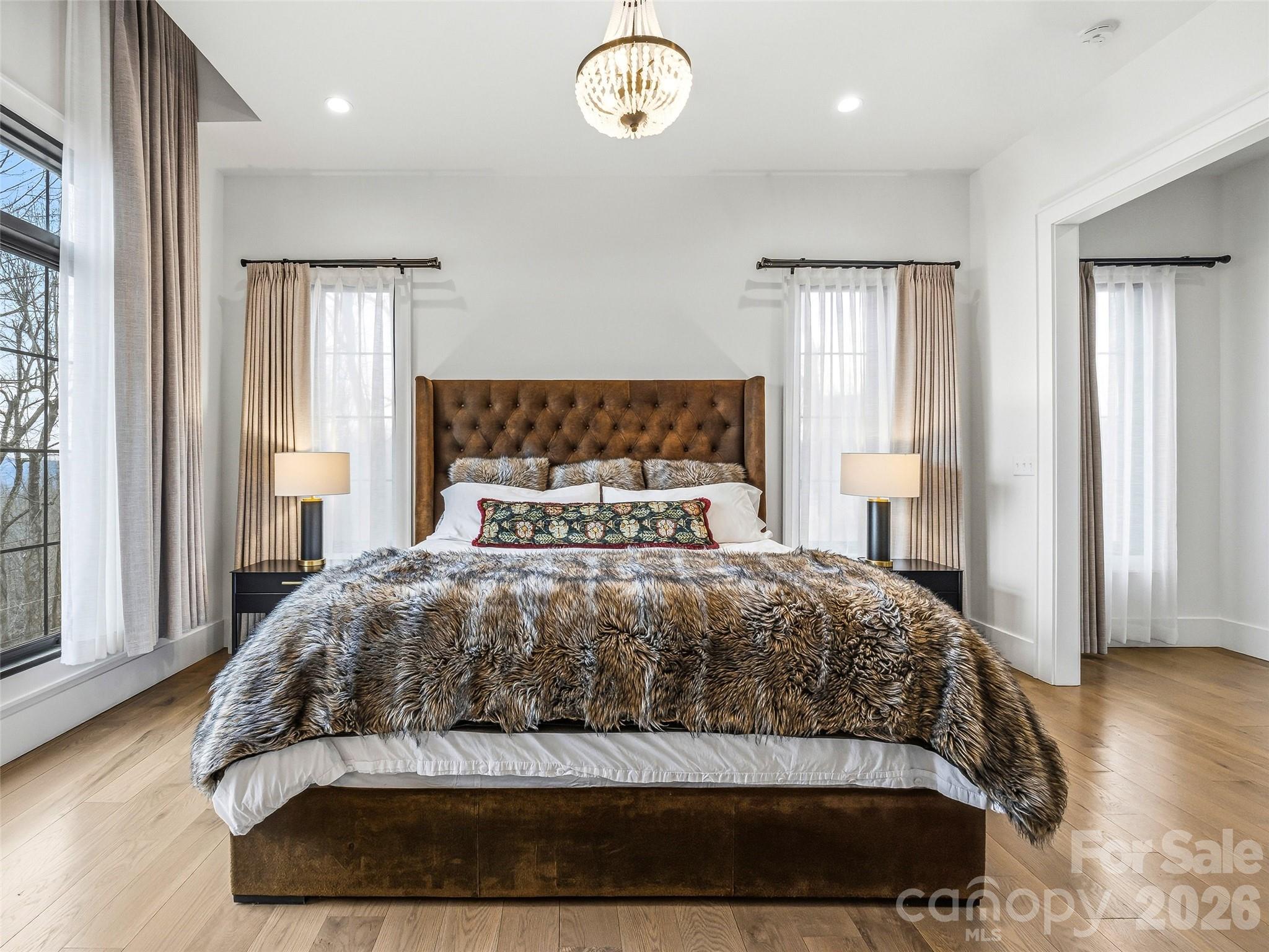 241 Tower Circle — Laurel Park