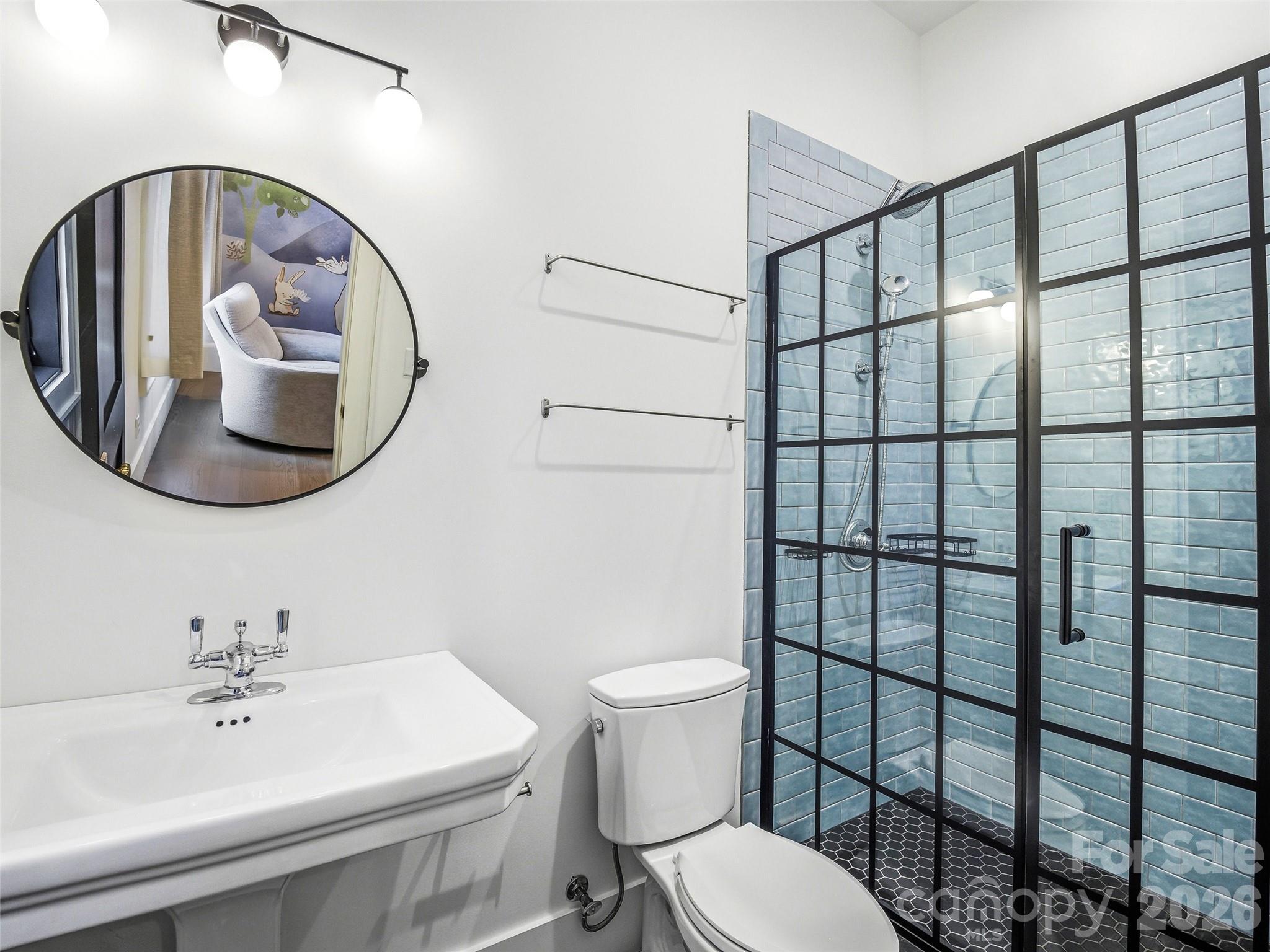 241 Tower Circle — Laurel Park