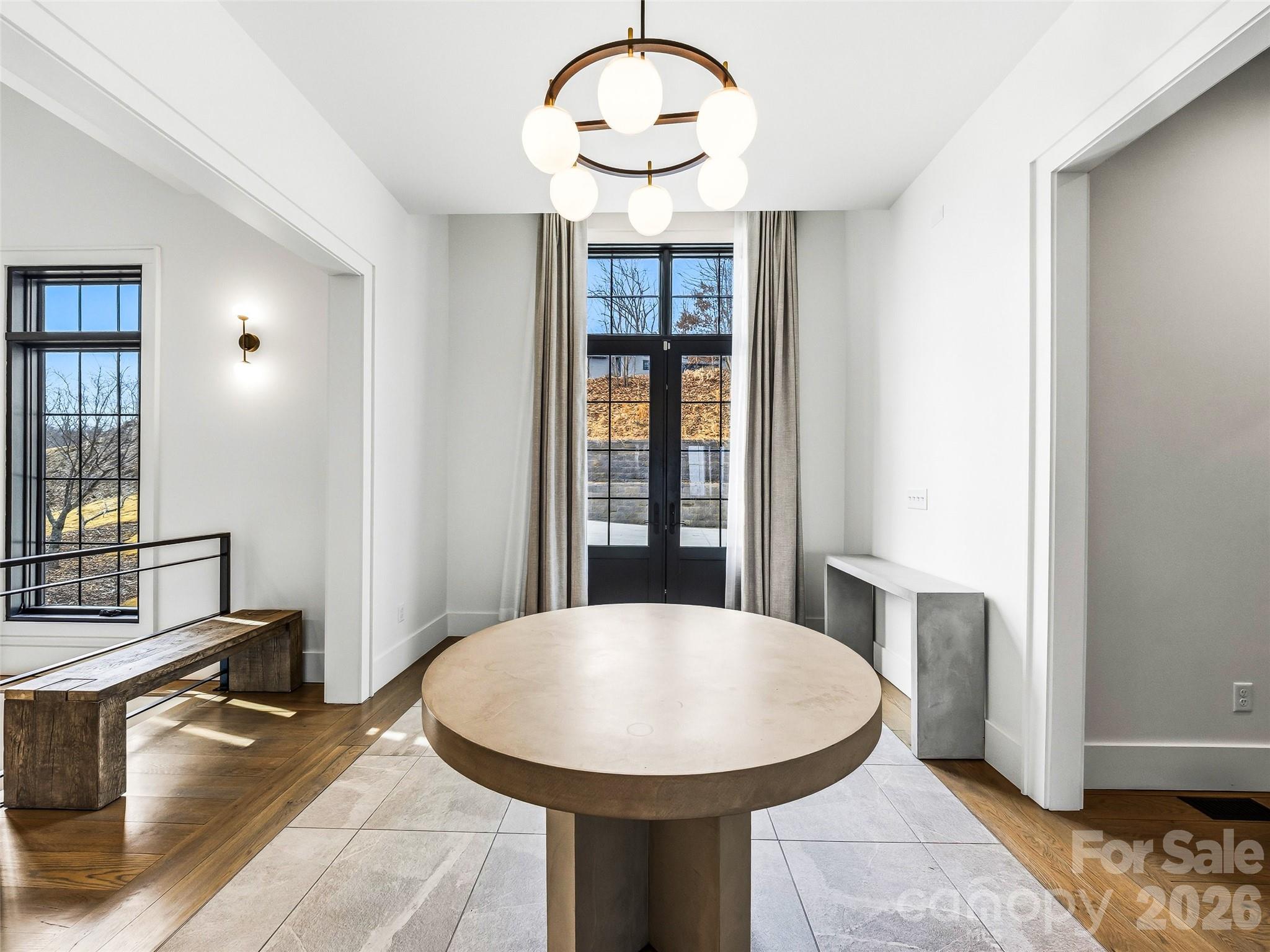 241 Tower Circle — Laurel Park