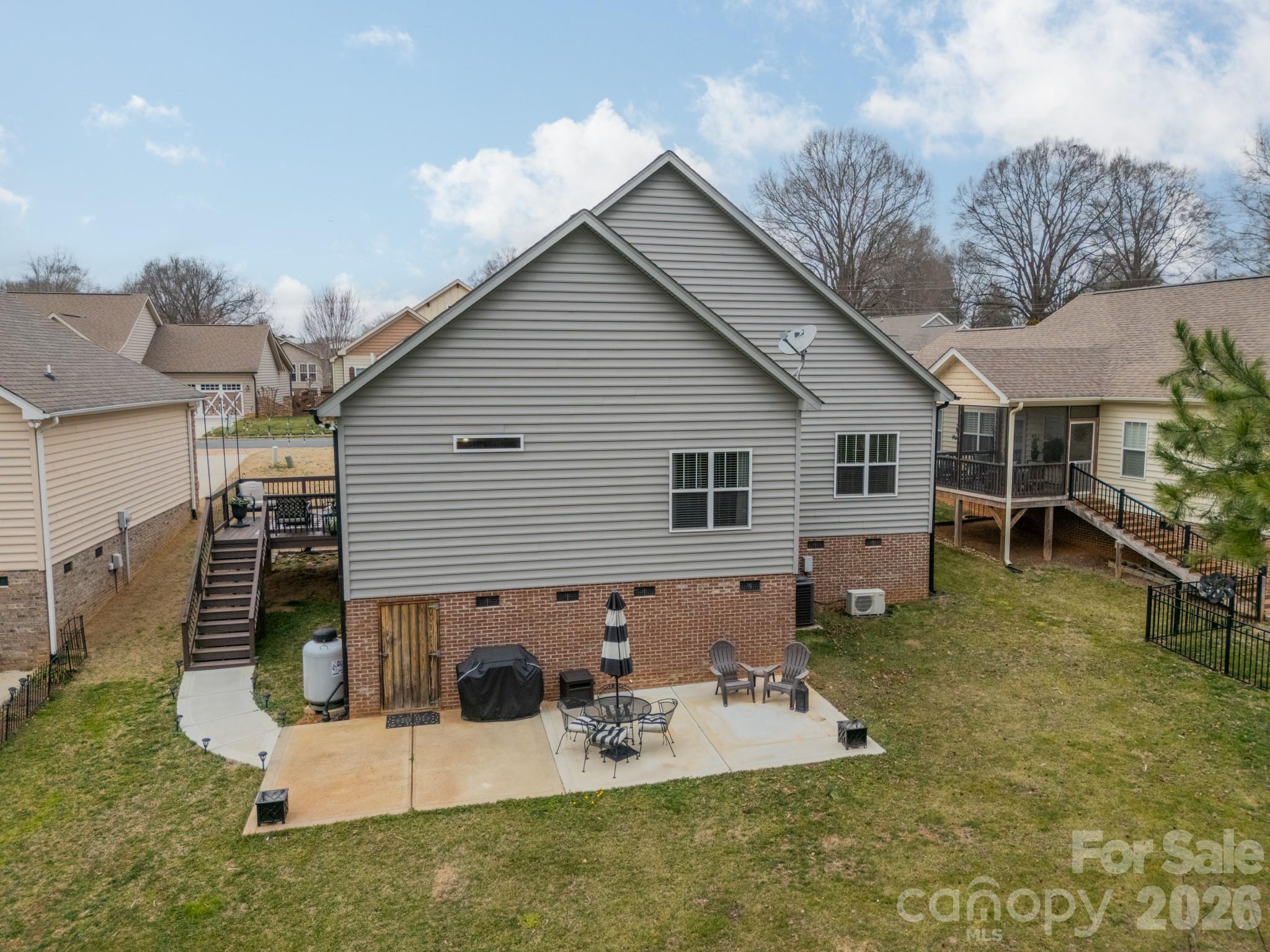117 Battery Drive — Locust