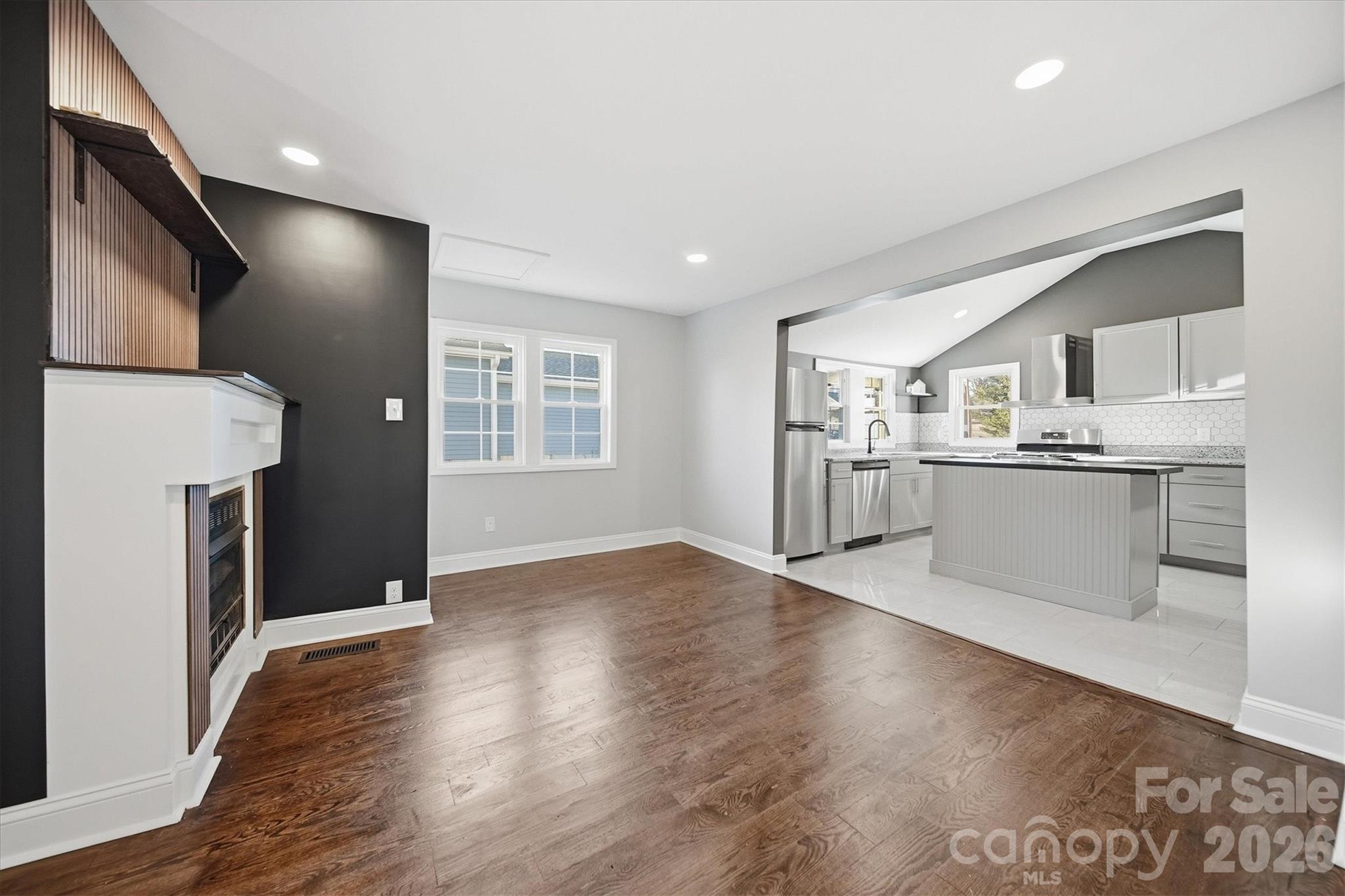 330 Harrington Street NW — Lenoir