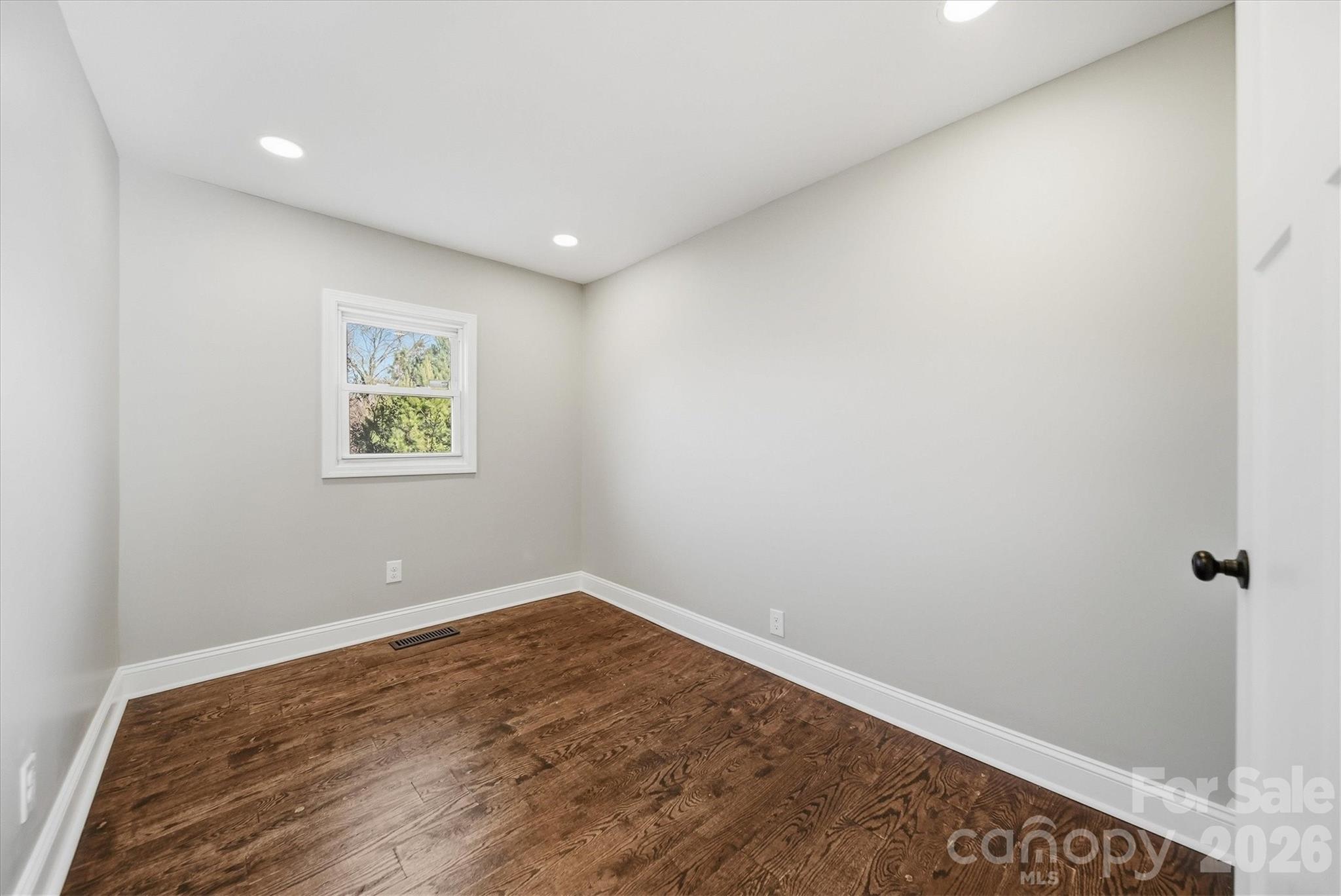 330 Harrington Street NW — Lenoir