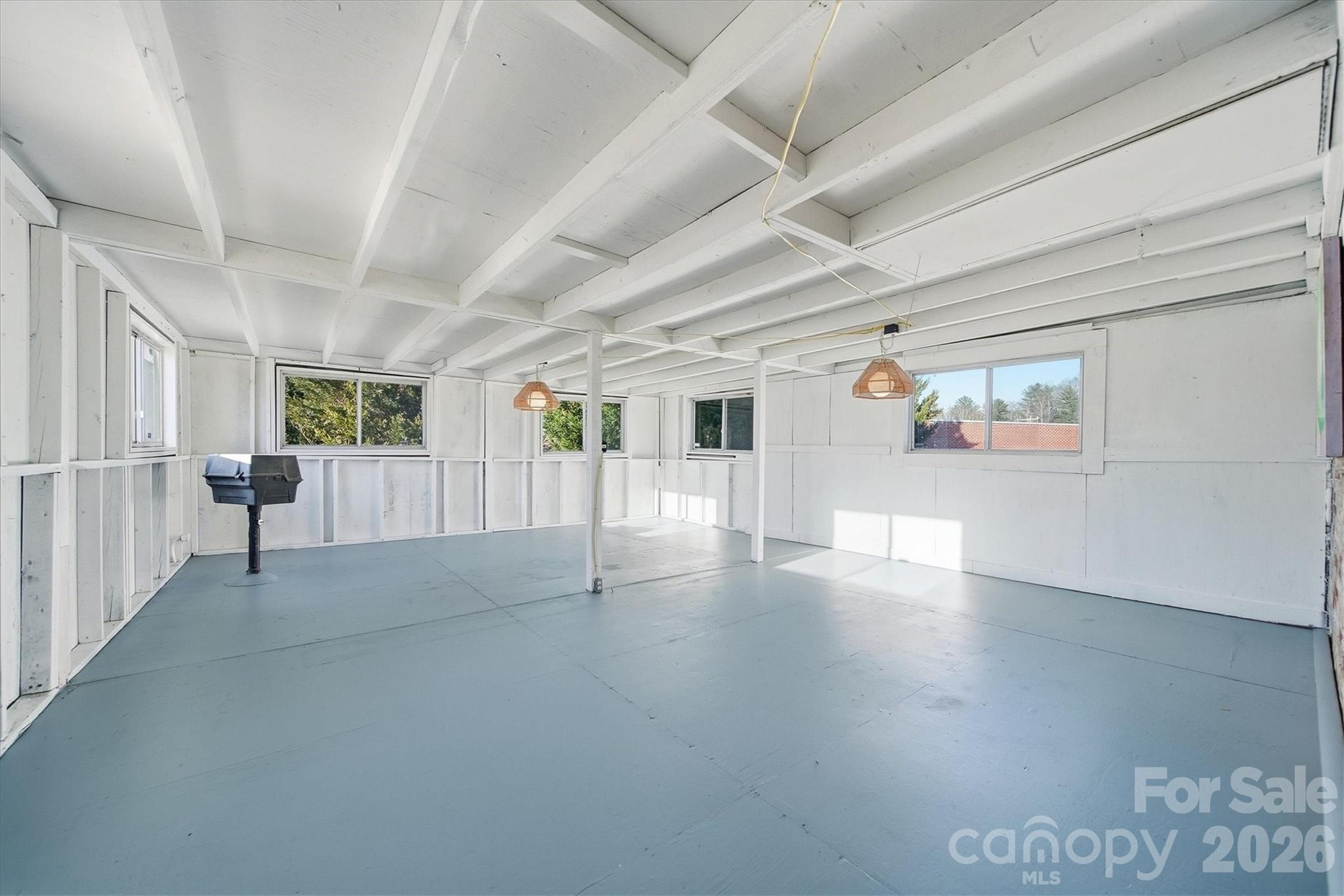 330 Harrington Street NW — Lenoir