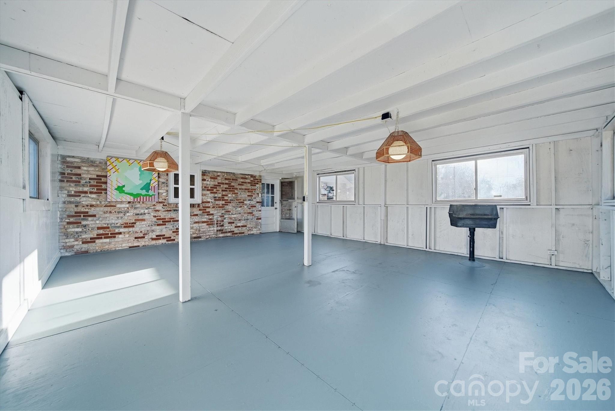 330 Harrington Street NW — Lenoir