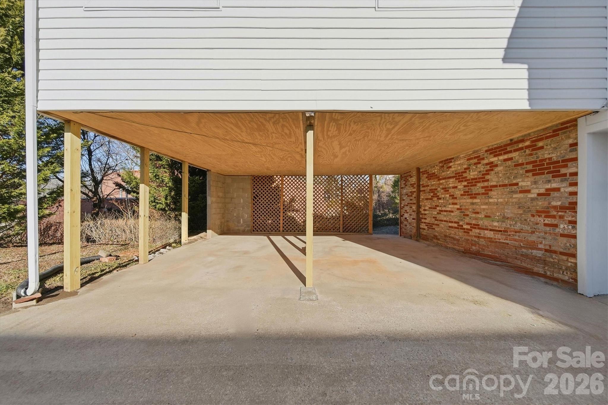 330 Harrington Street NW — Lenoir