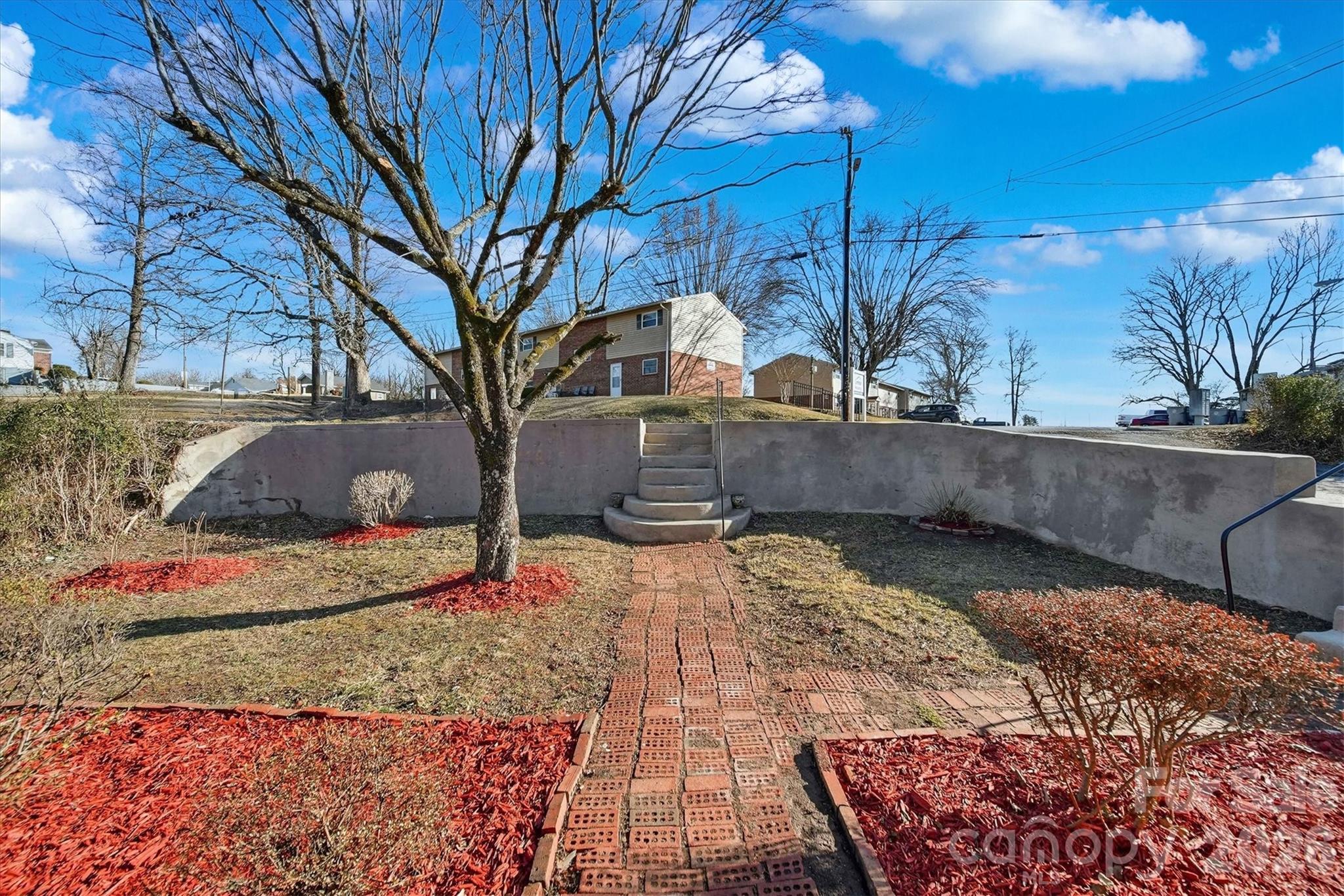 330 Harrington Street NW — Lenoir