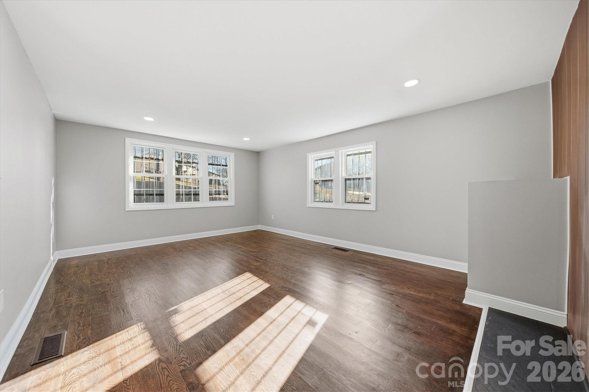 330 Harrington Street NW — Lenoir