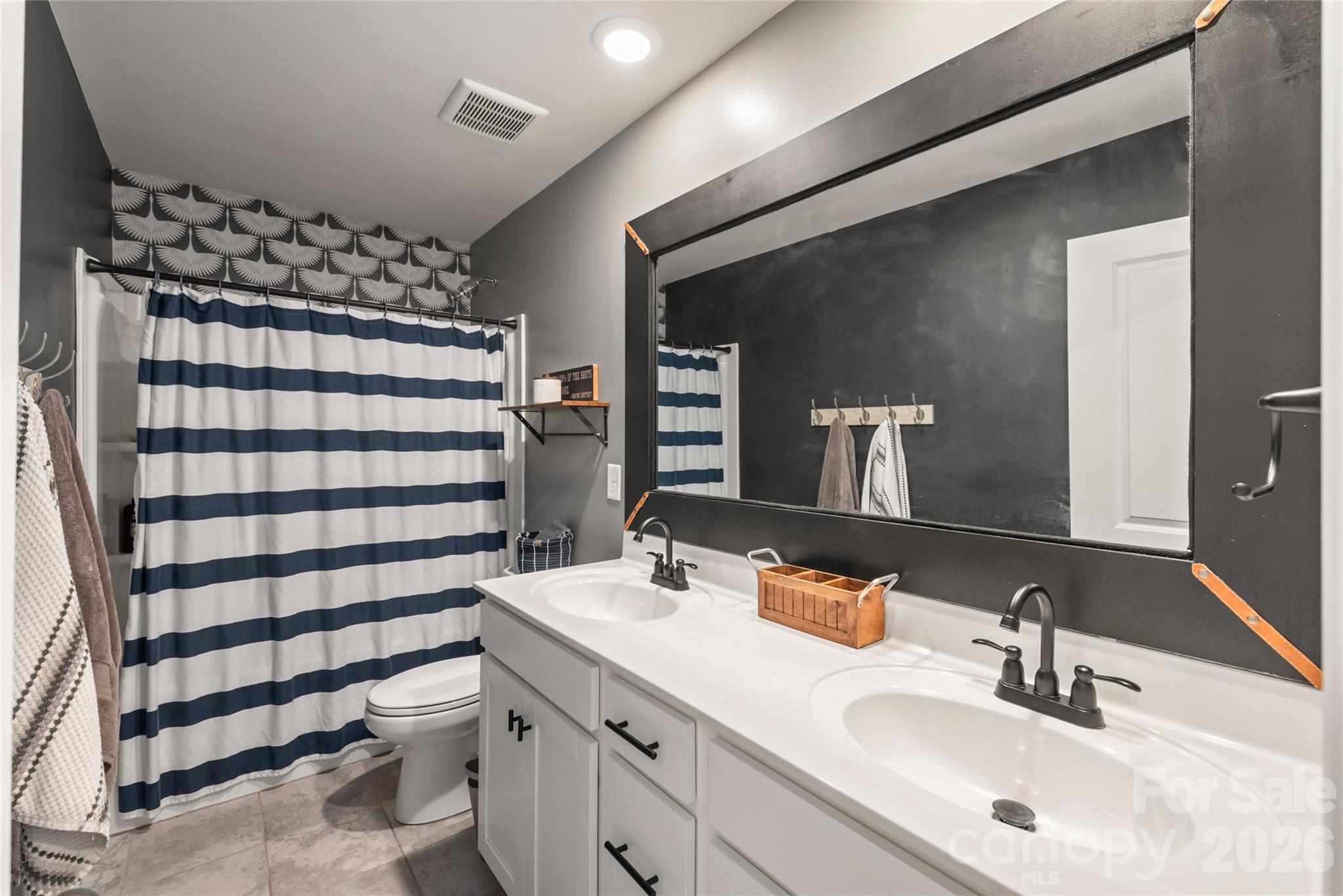 1013 Linn Cove — Waxhaw