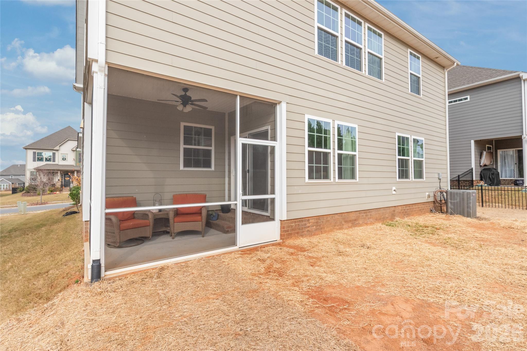 1013 Linn Cove — Waxhaw