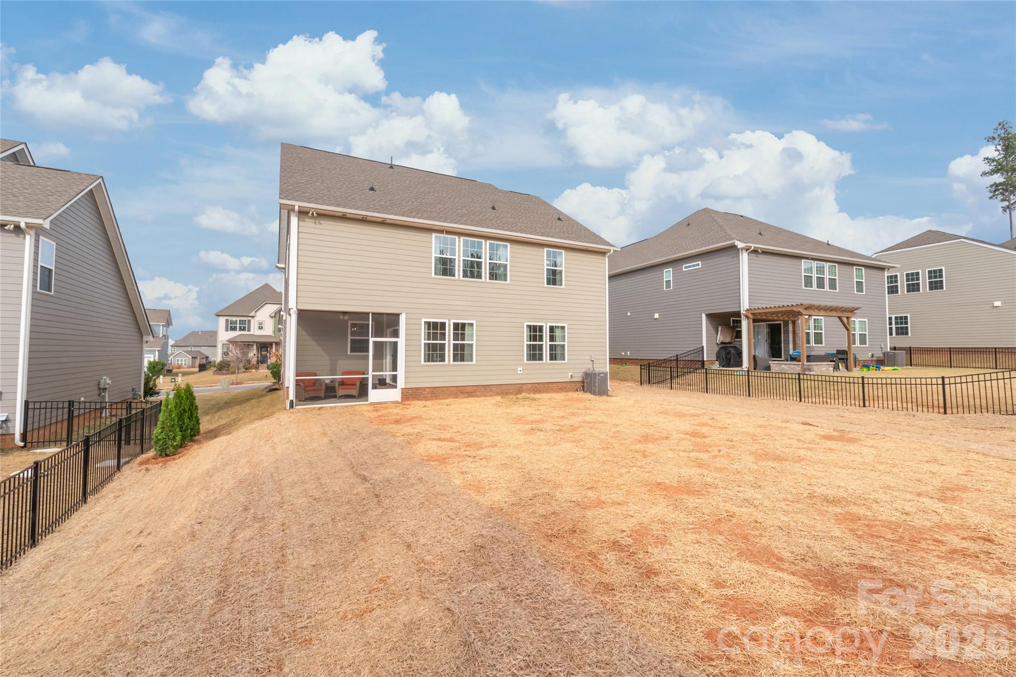1013 Linn Cove — Waxhaw