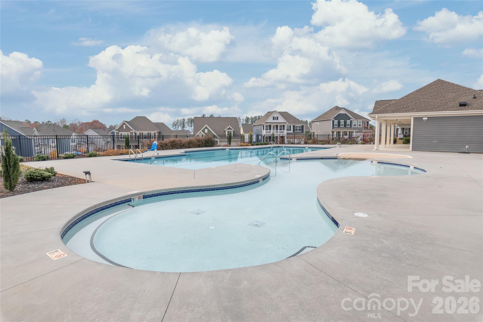 1013 Linn Cove — Waxhaw