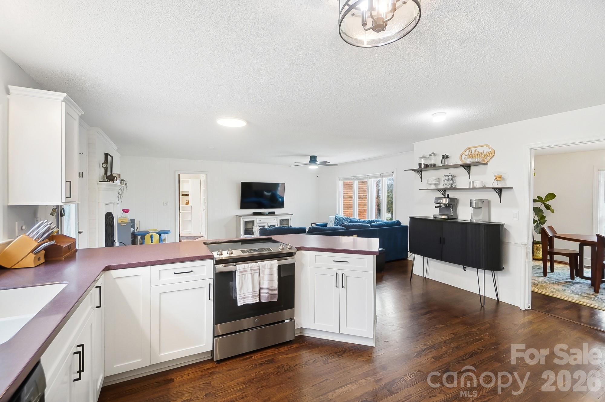 5637 Lebanon Road — Mint Hill