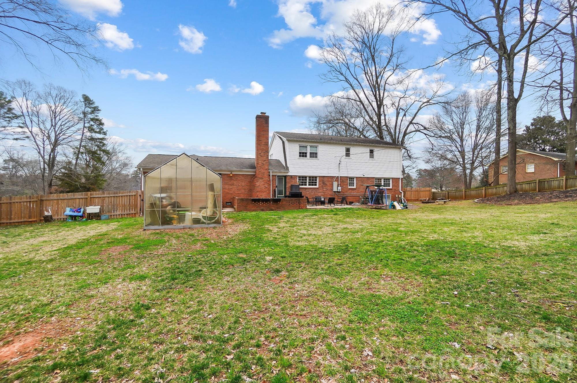 5637 Lebanon Road — Mint Hill
