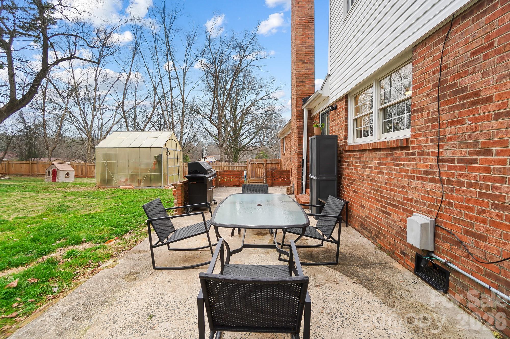 5637 Lebanon Road — Mint Hill