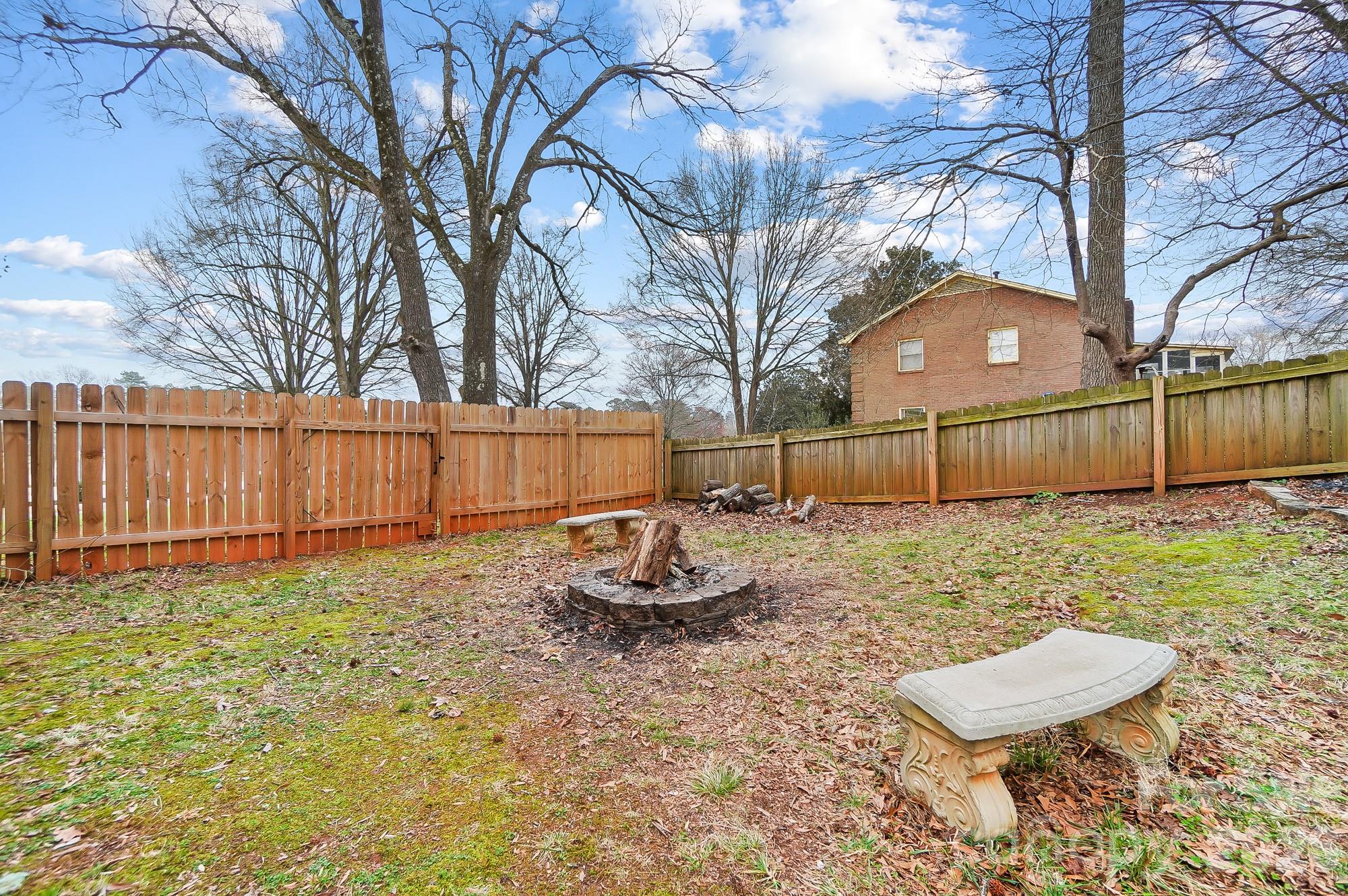 5637 Lebanon Road — Mint Hill