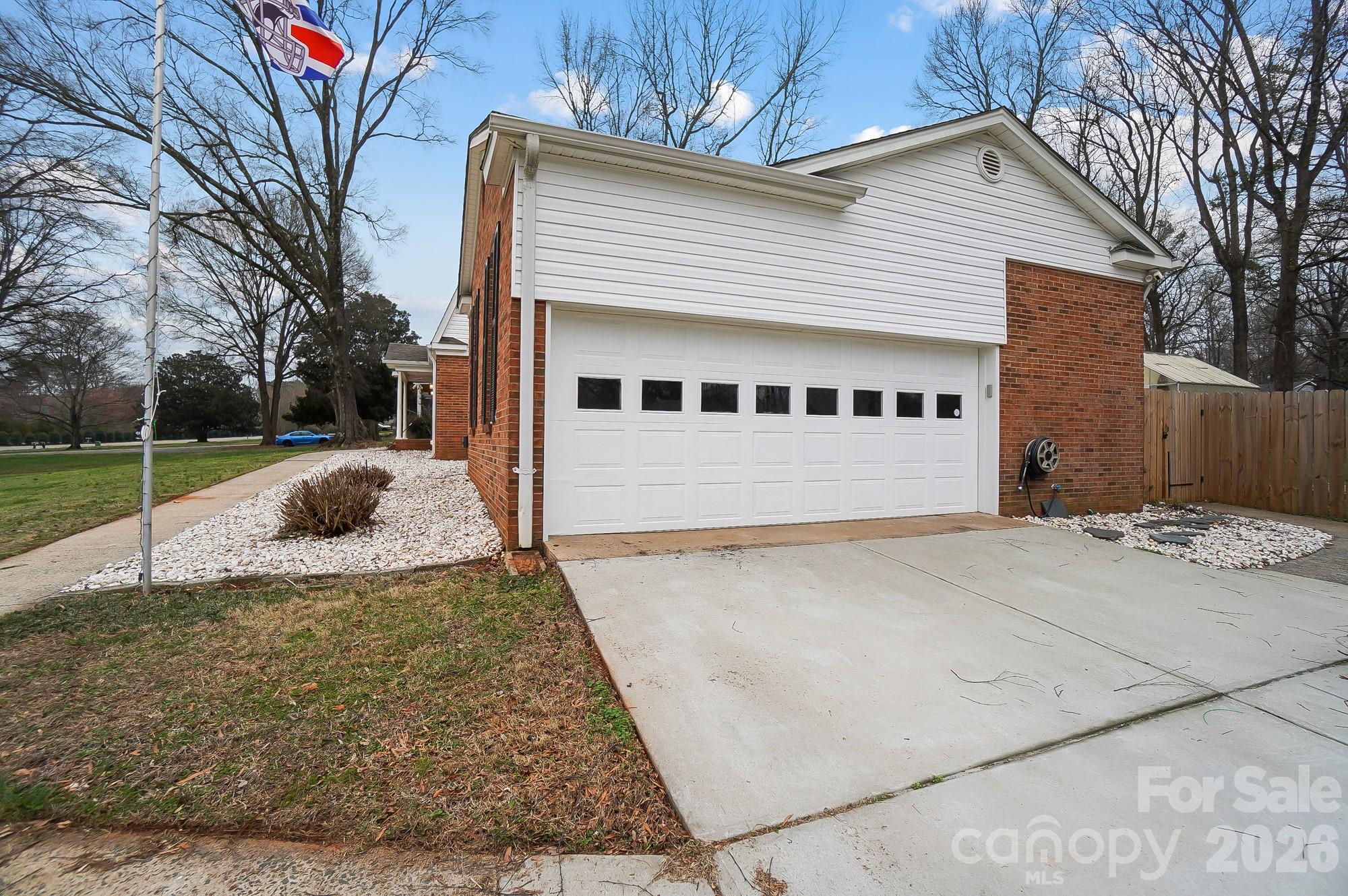 5637 Lebanon Road — Mint Hill